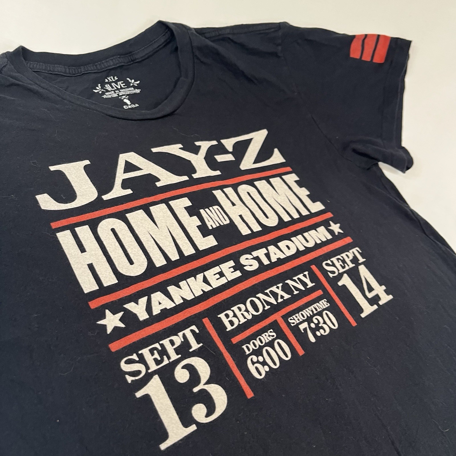 JAY-Z Home and Home Yankee Stadium Concert T-shirt 2010 Size XL 3 Red Stripes gallery