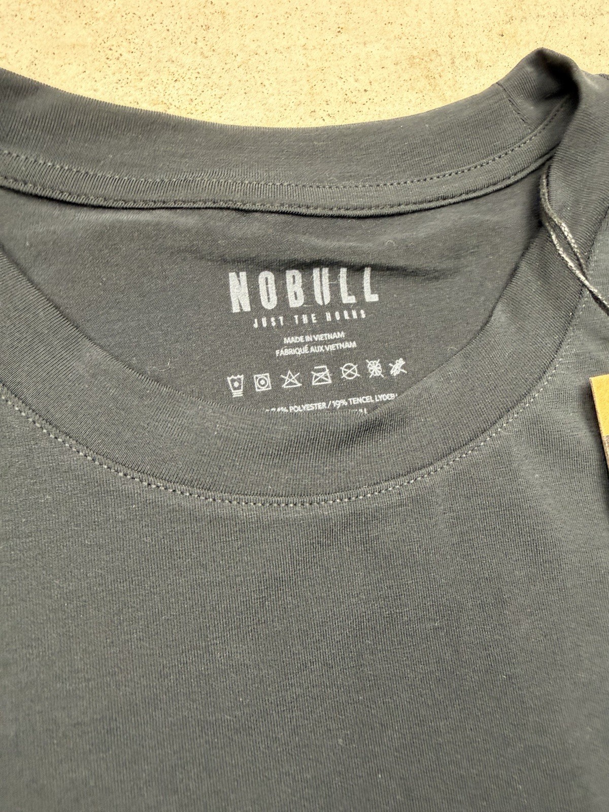 Nobull Short Sleeve T Shirt Mens L Black Lightweight Stretch Workout Spellout gallery