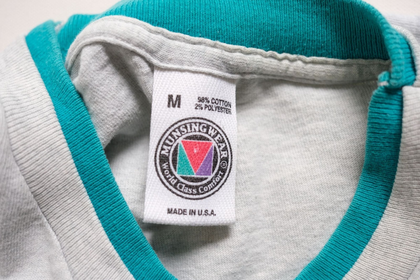 MUNSINGWEAR VTG 90s RETRO USA MADE BLANK REVERSIBLE SLEEVE GRAY T SHIRT SZ M gallery