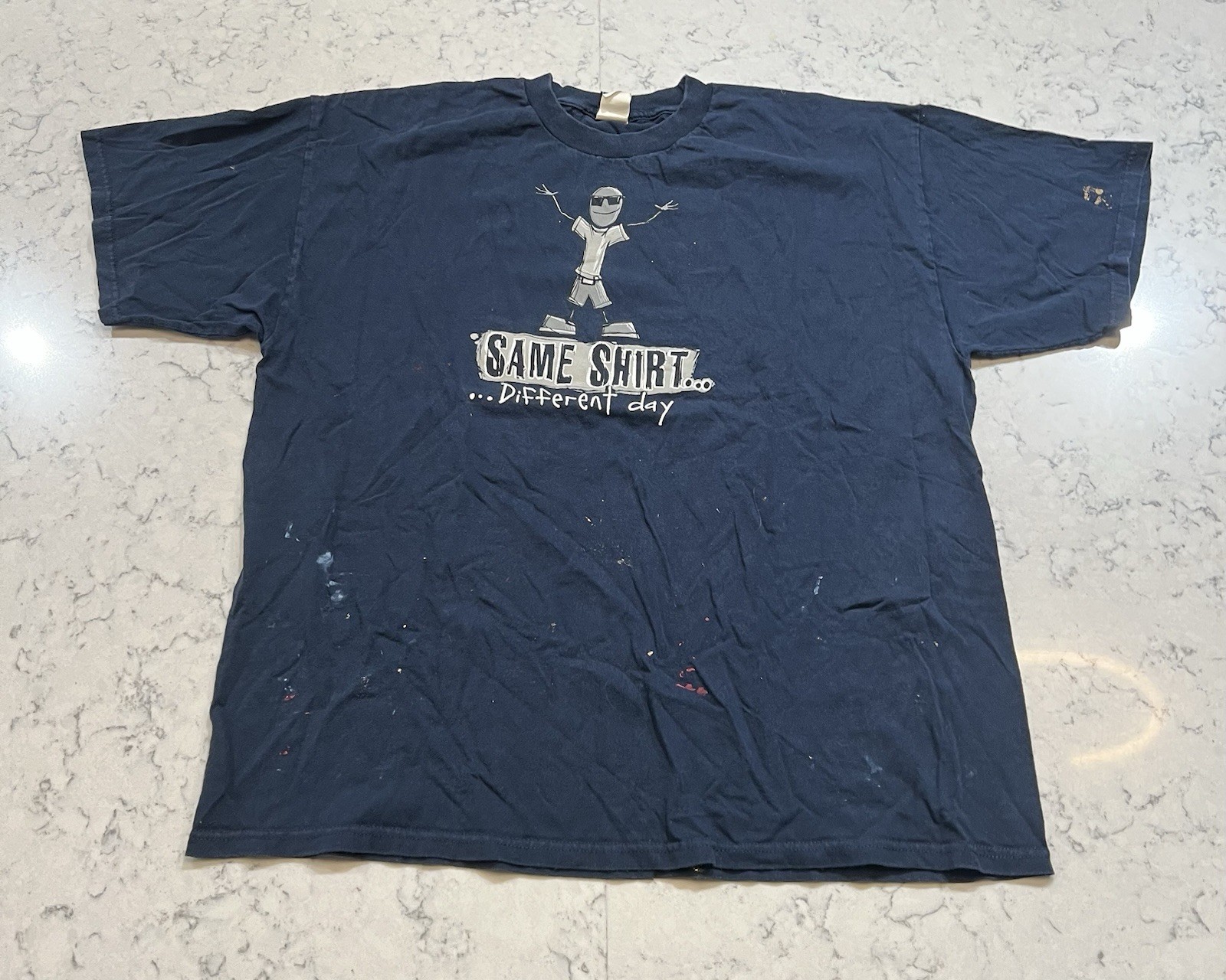 Same Shirt Different Day Graphic T-Shirt 2XL Blue Humor Funny Casual Tee gallery