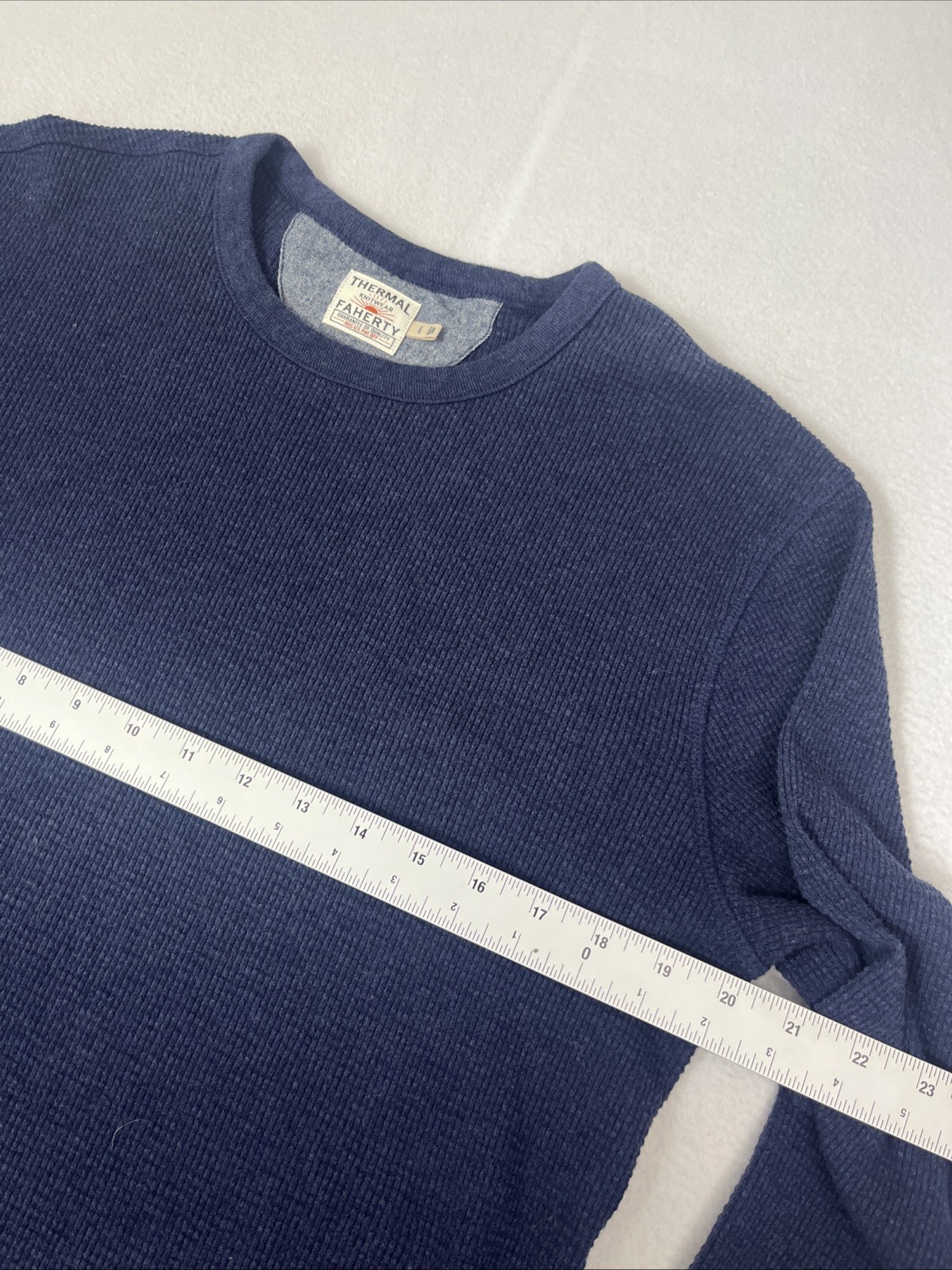 FAHERTY Surplus Waffle Crew Deep Sea Heather Blue Mens Size Lg L Large gallery