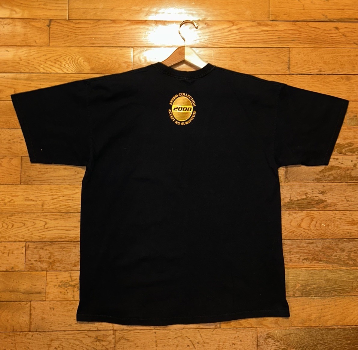Vintage Akeem Collection Y2K Streetwear 2000 In Memory Rap Tee XL Tupac MLK gallery
