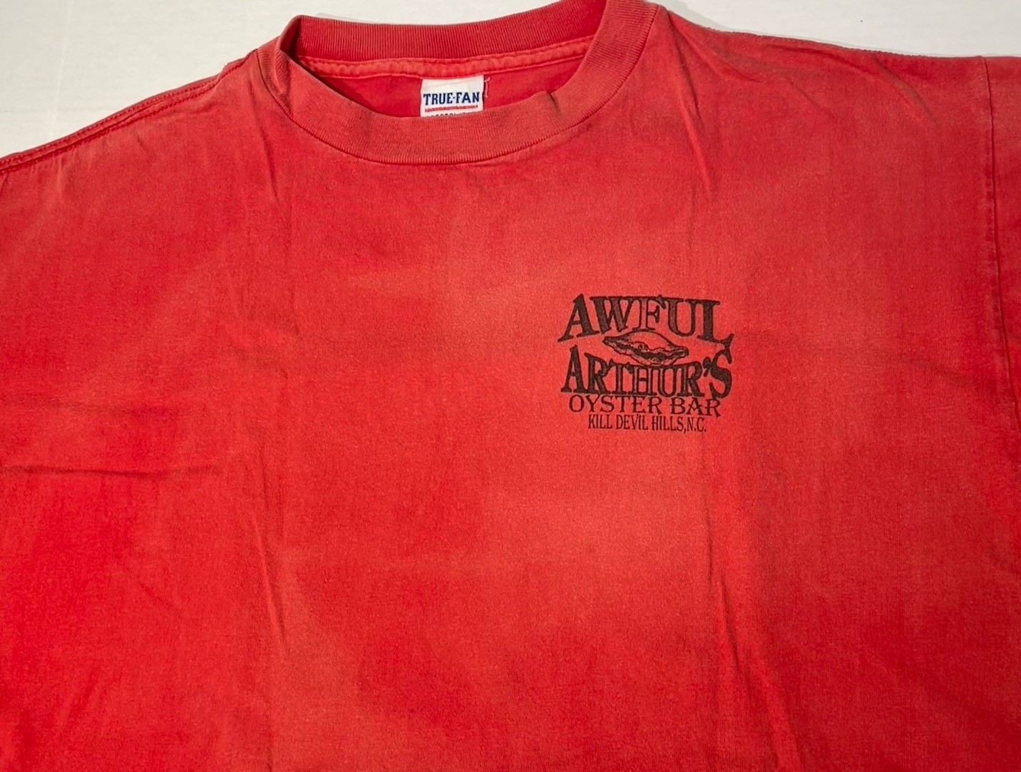 VTG Awful Arthur’s Oyster Bar 100% Cotton T-Shirt Sz Large Kill Devil Hills NC gallery