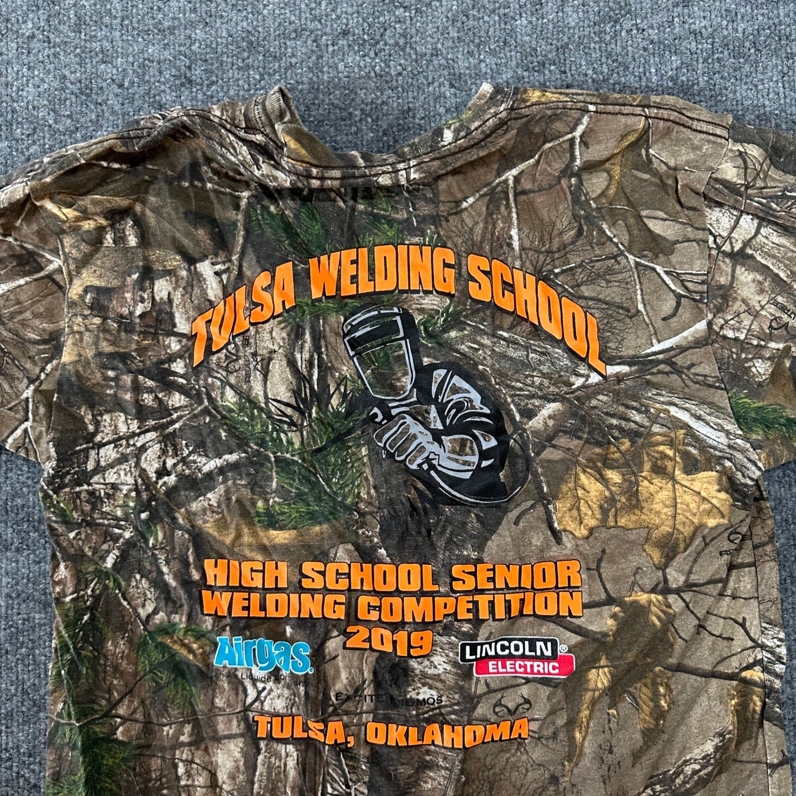 Russell Outdoors T-Shirt Mens Size M Brown Camo Tulsa Welding School Graphic Tee gallery