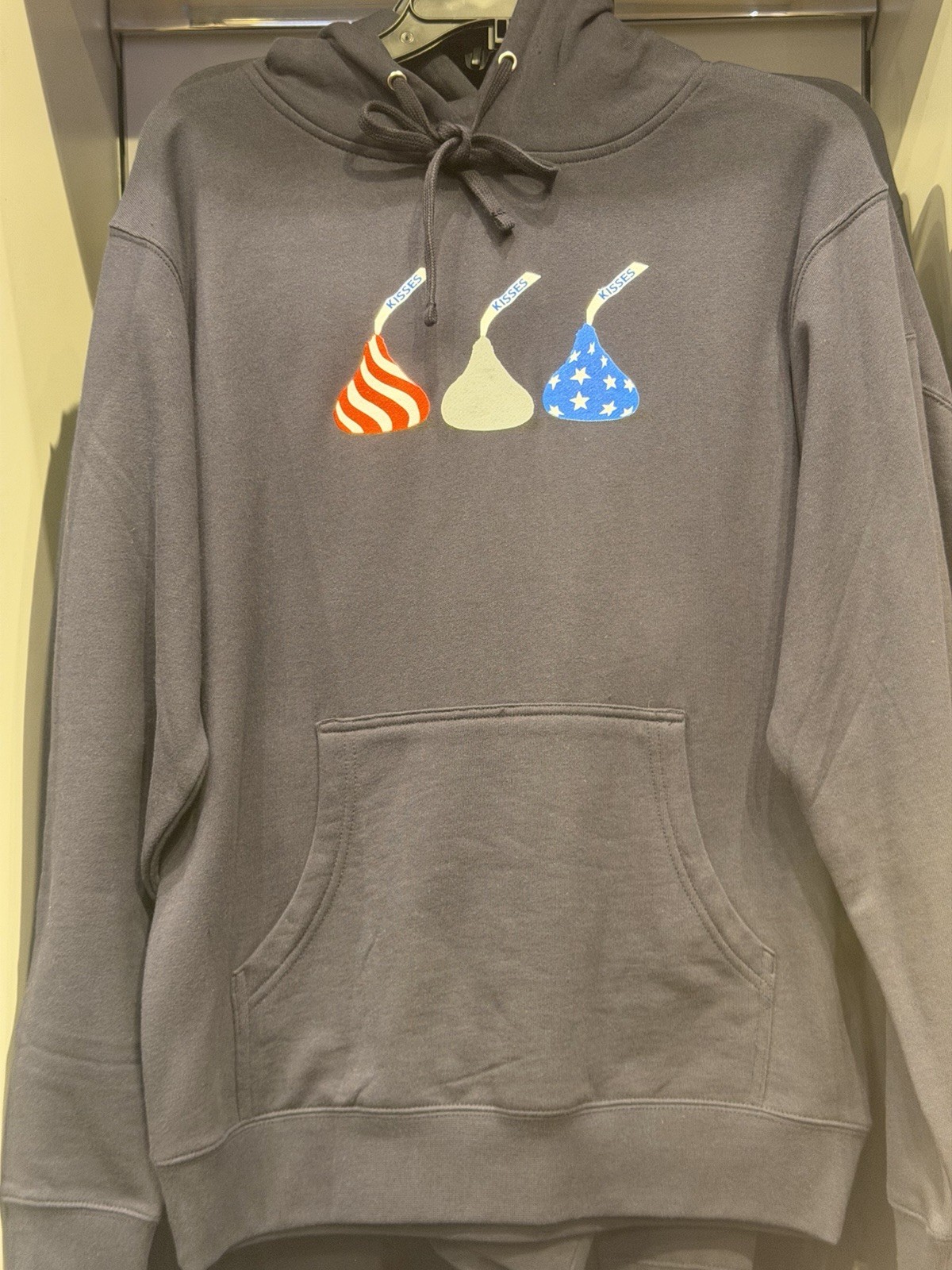 Hershey's World NYC New York Exclusive Kisses Stars & Stripes Adult Hoodie NWT gallery