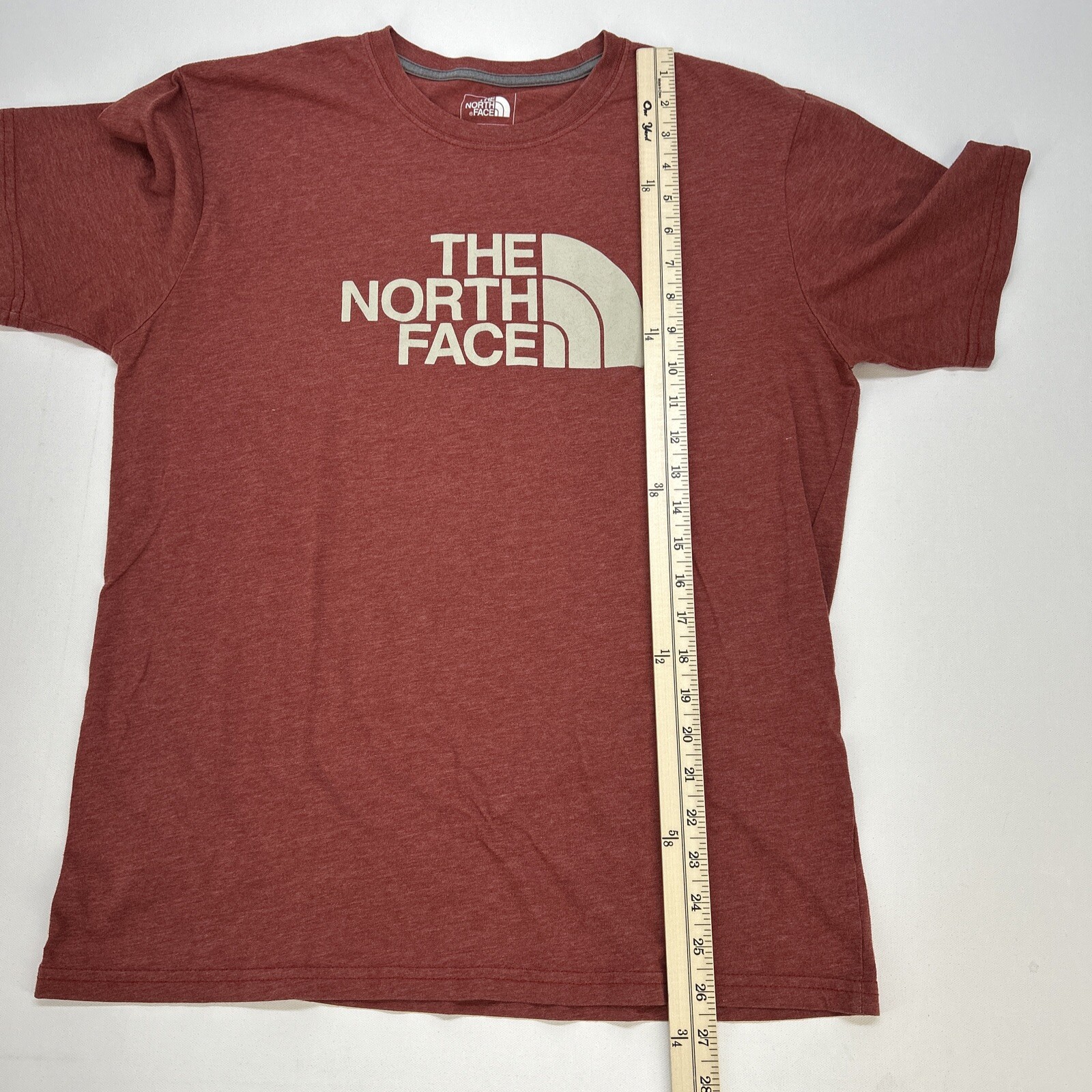 North Face Standard Fit 50 Cotton 50 Poly Short Sleeve T-shirt Men M Light Red gallery