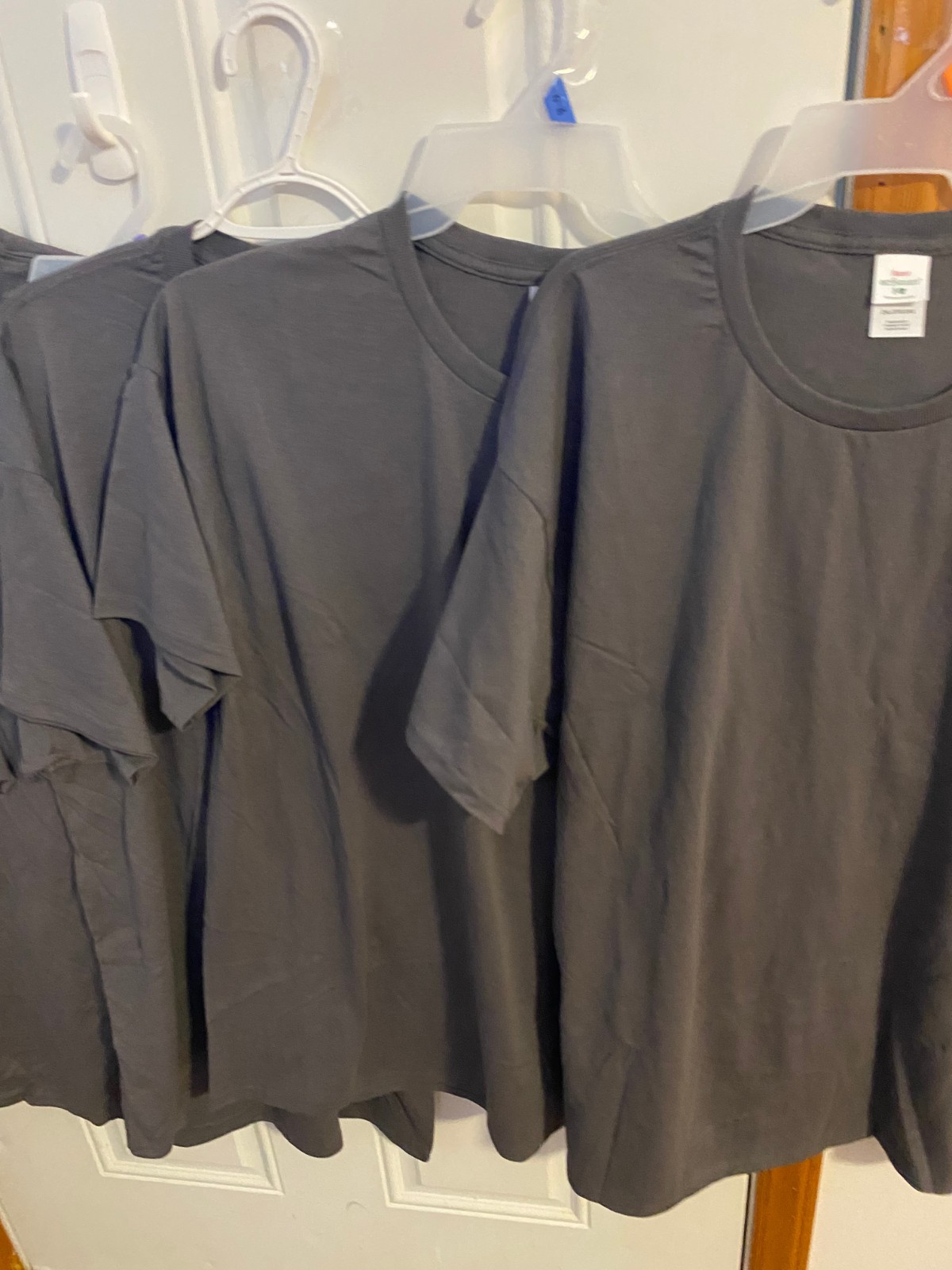 NEW WITHOUT TAGS LOT OF 6 UNISEX SIZE 2XL HANES ECOSMART GRAY T-SHIRTS gallery
