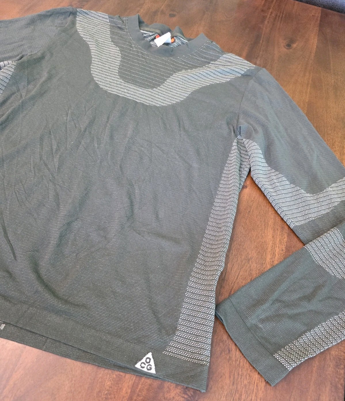 Men Size Small Nike ACG Baselayer Shirt Green Dri-Fit ADV Delta River Nylon Wool gallery