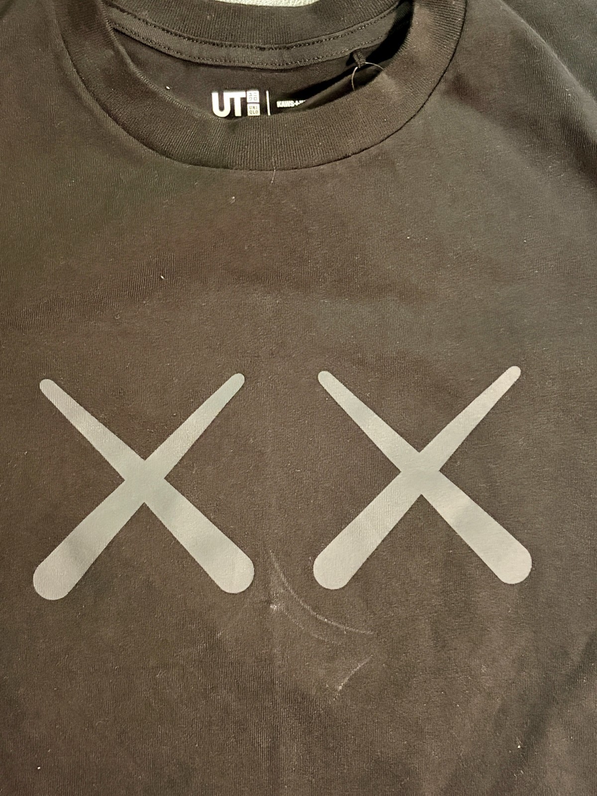 BNWT UNIQLO UT x KAWS + Andy Warhol Graphic Black T-Shirt Medium M gallery