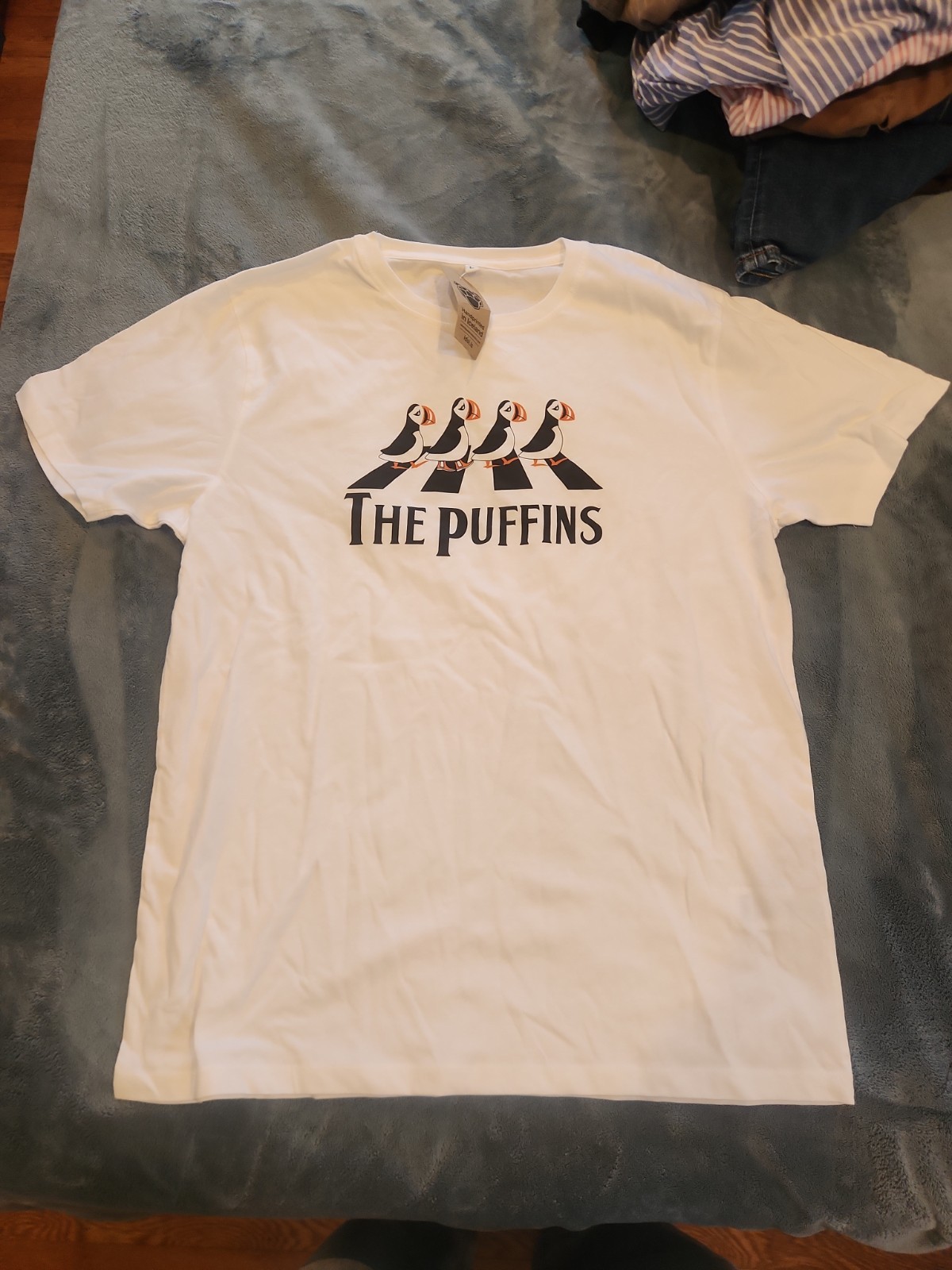 Icelandic Mens Large White Short Sleeve Tshirt Puffins Mock ABBEY Road gallery