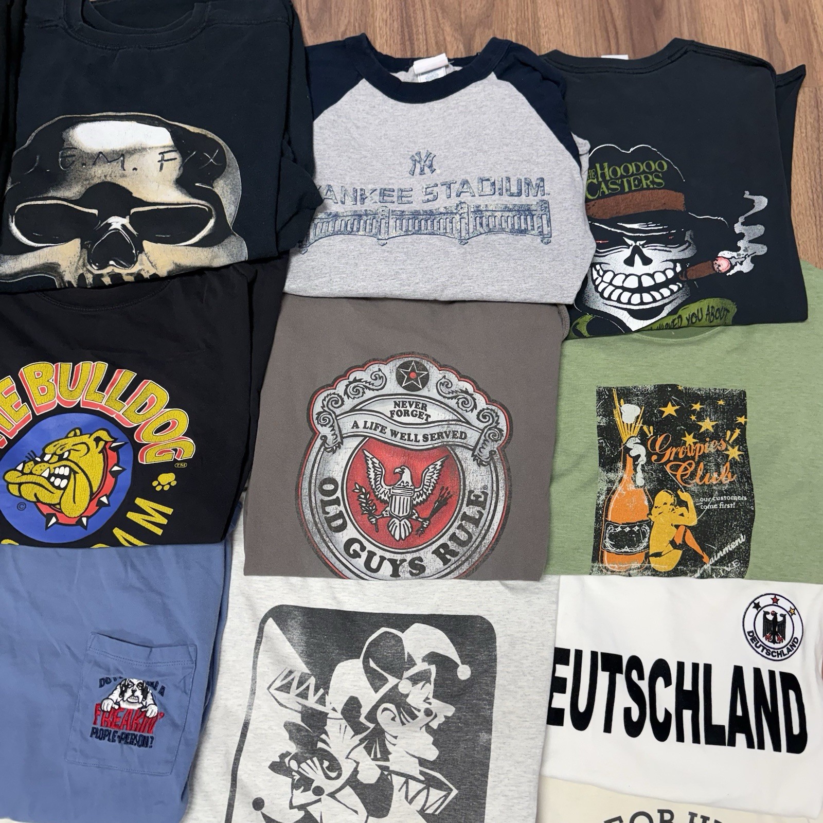 Vintage Modern Reseller Bundle Wholesale T Shirt Lot 30 Items 90s 00s May2-1 gallery