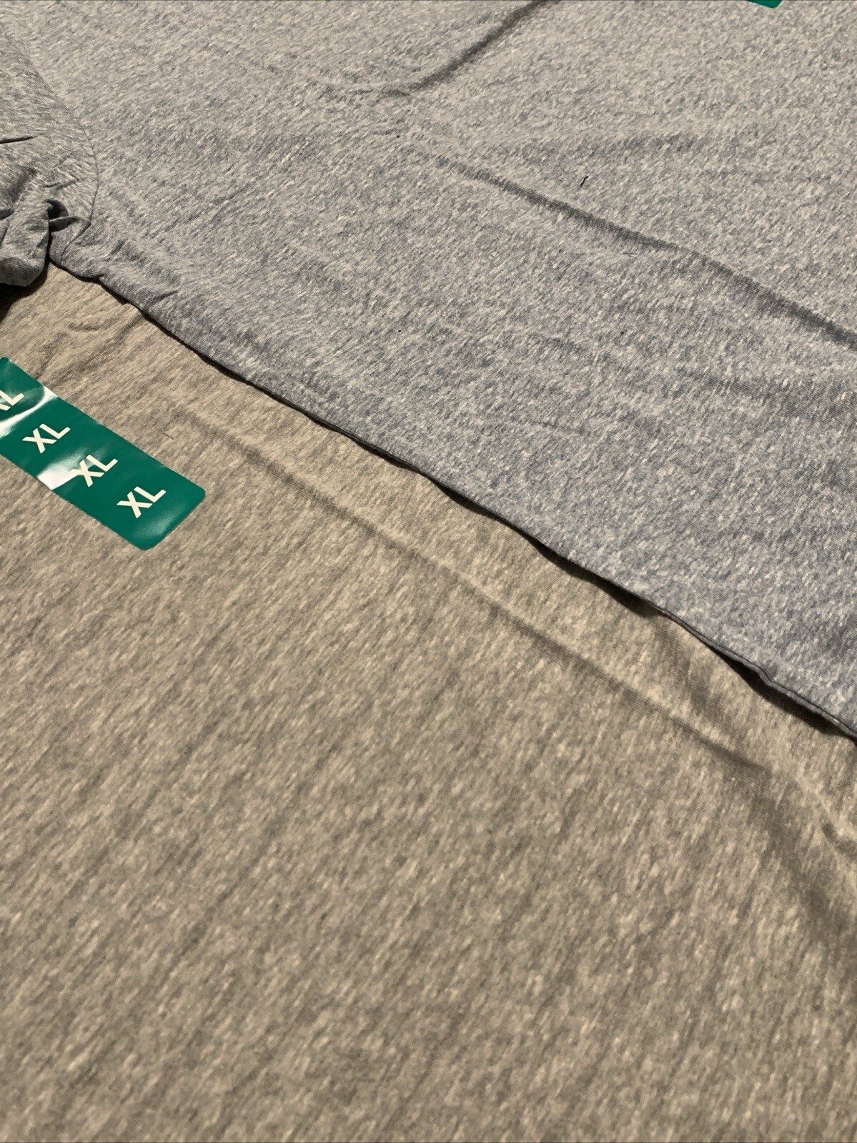 UNIONBAY (XL) Young Men's Light Weight V-Neck Short Sleeve Tee TShirt Gray Alkal gallery