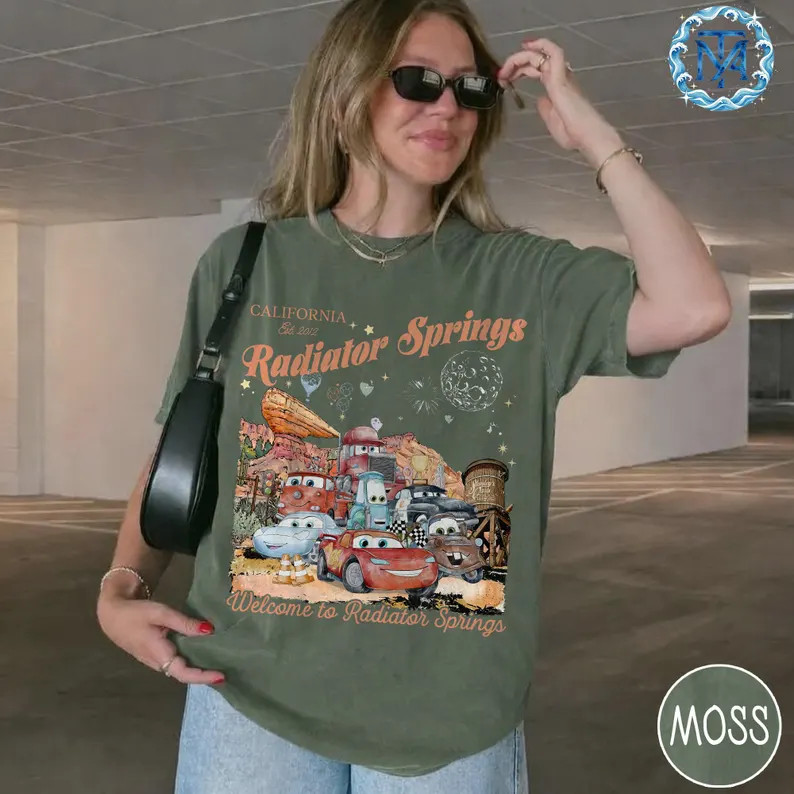 Vintage Car Town Comfort T-Shirt gallery
