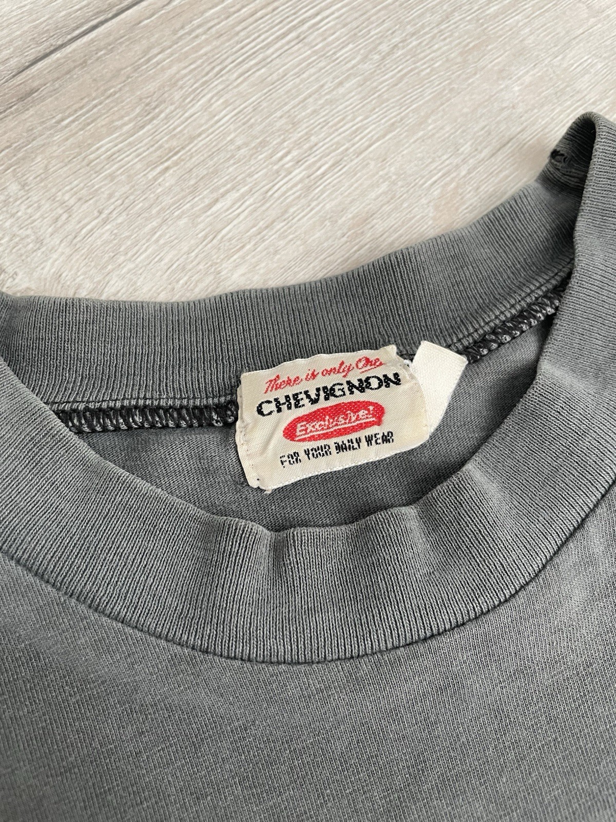 Men Archive Chevignon 90s Distressed Tee Legend Jacket Y2k Single Stitch Size M gallery