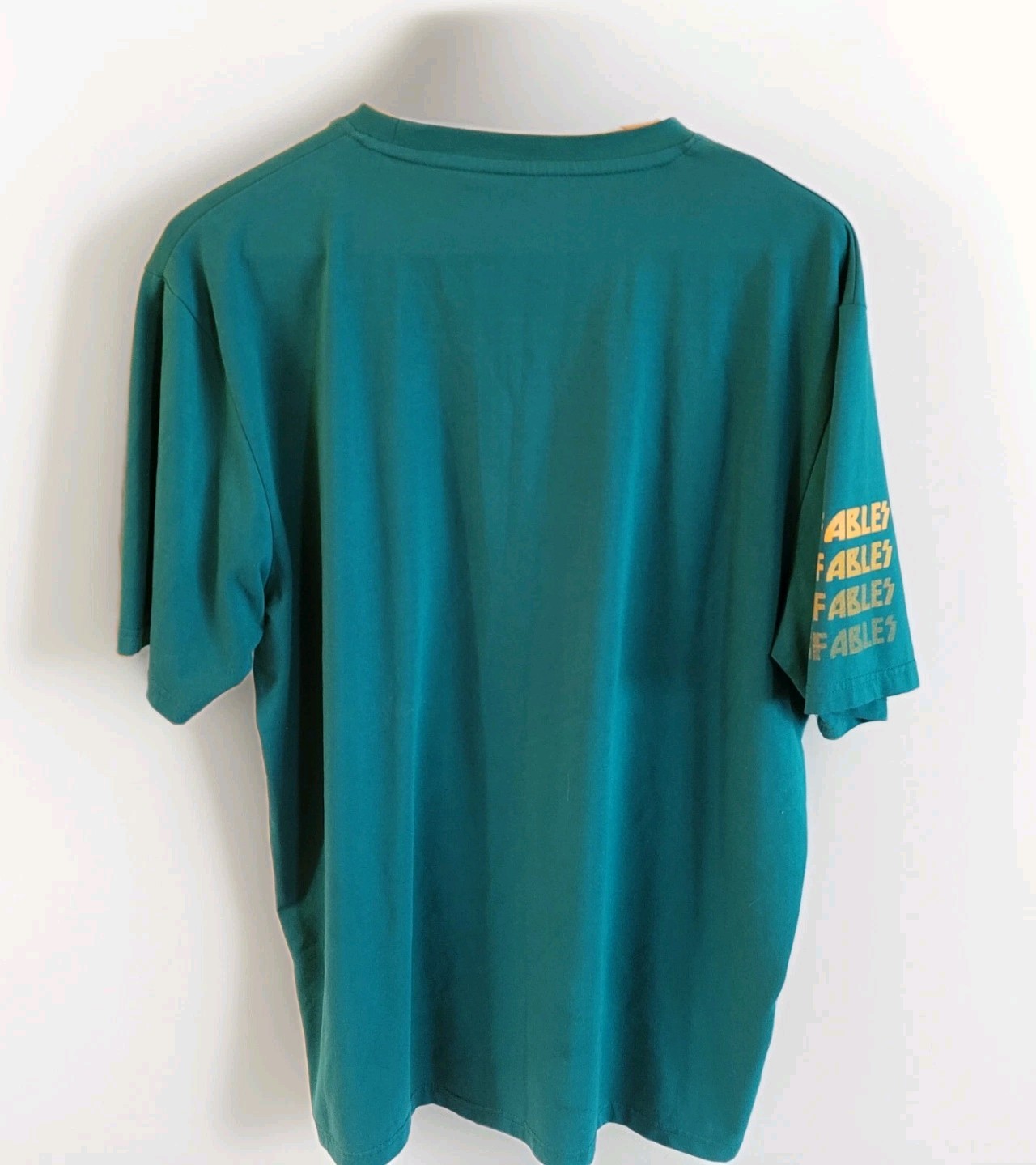 Vintage Original Fables Hip Hop T-Shirt Mens XL Y2K Embroidered Praying Hands T gallery