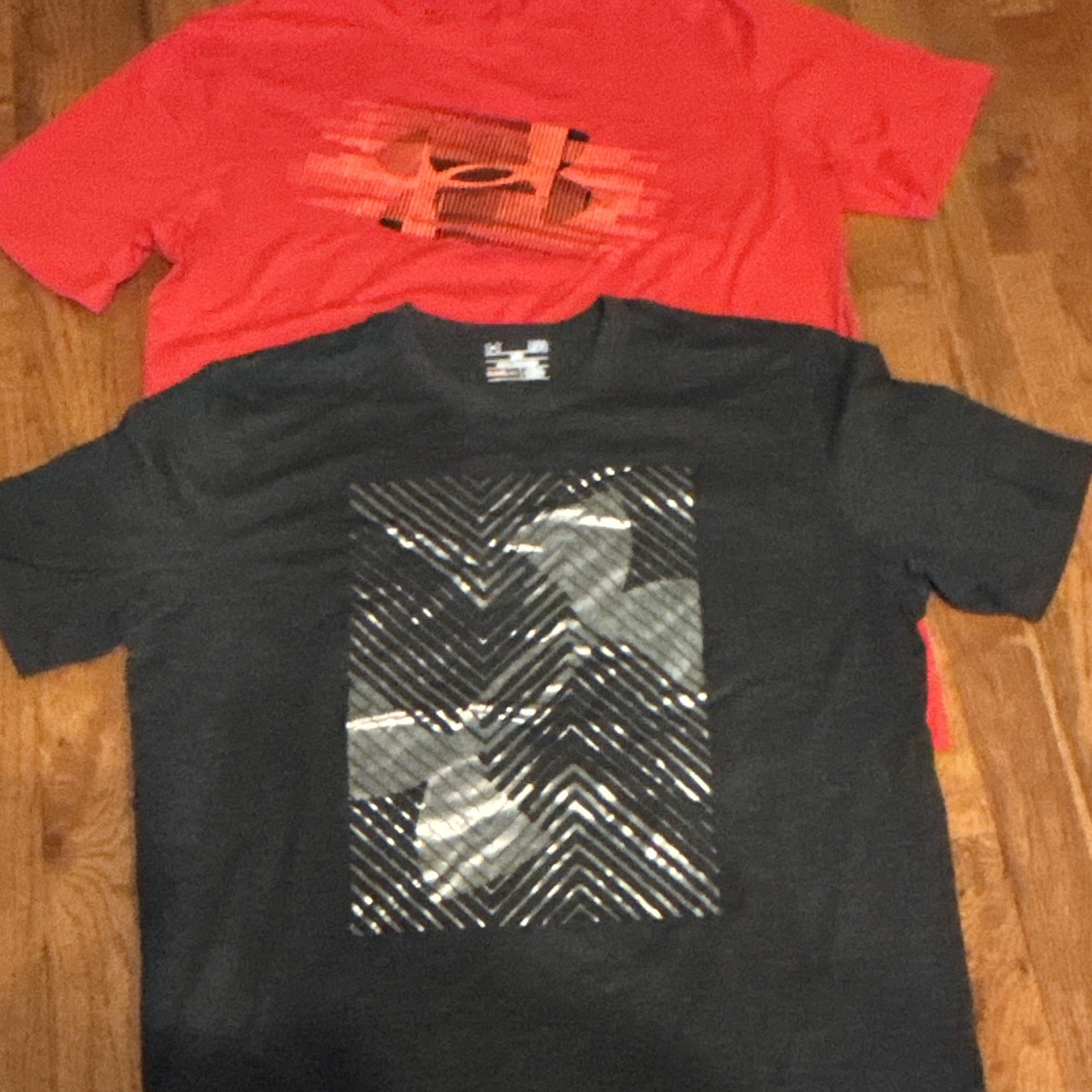 Under Armour Men’s L Black/Red Graphic Logo Print Short Sleeve T-Shirt Lot 2