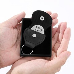 Pocket Hug Token Keychain – Funny Long-Distance Gift for Him, Boyfriend, Husband