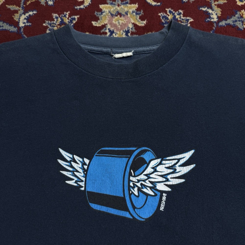 Vintage 90s Freshjive Flying Wheels Street Skateboards Clothing Skater Tee