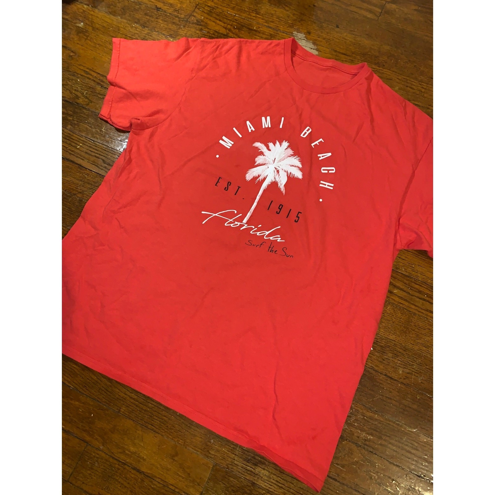 Miami Beach Florida Red Graphic T Shirt XL Tropical Vacation Tee gallery