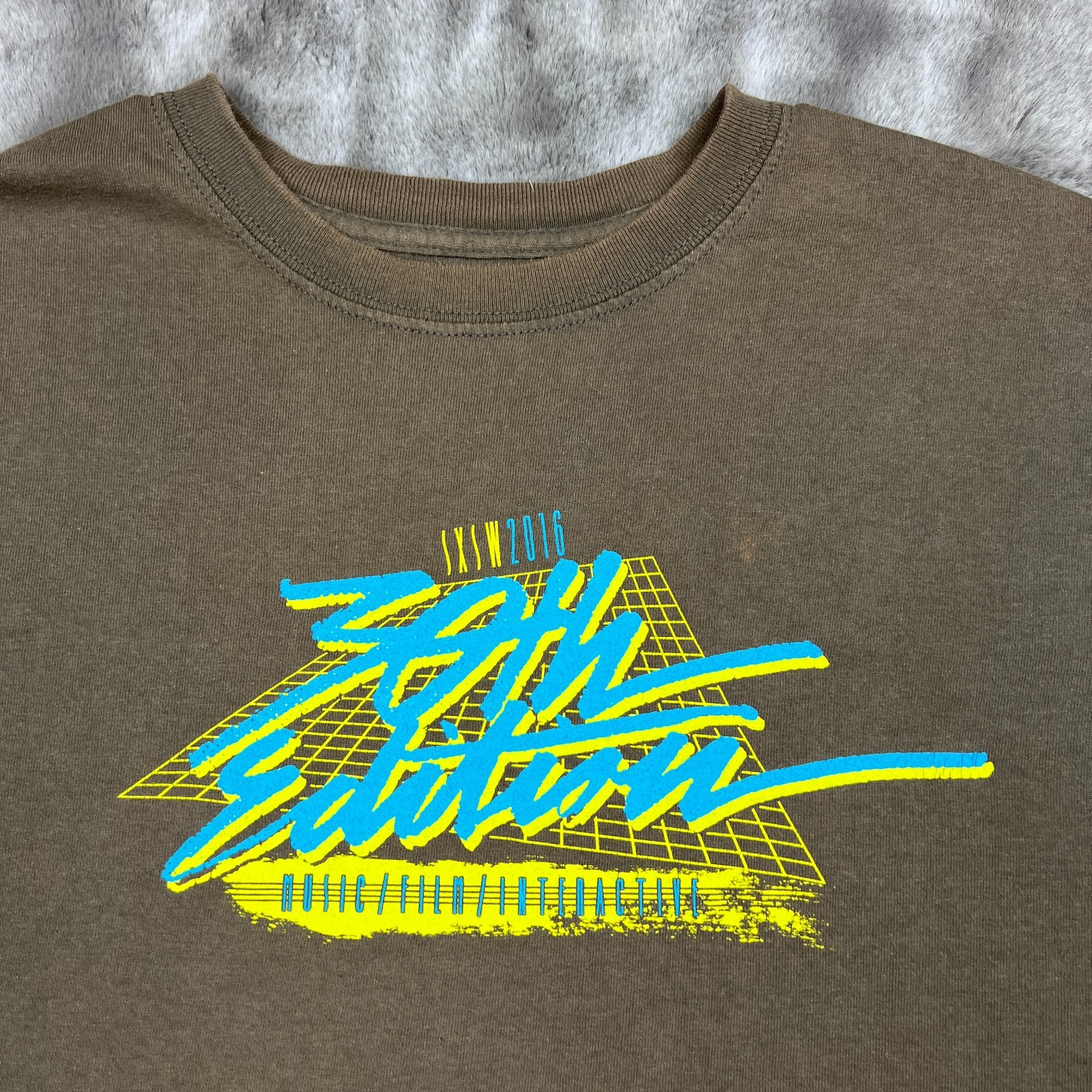 SXSW Shirt Mens Medium Brown 30th Edition 2016 Music Film Festival Austin TX gallery