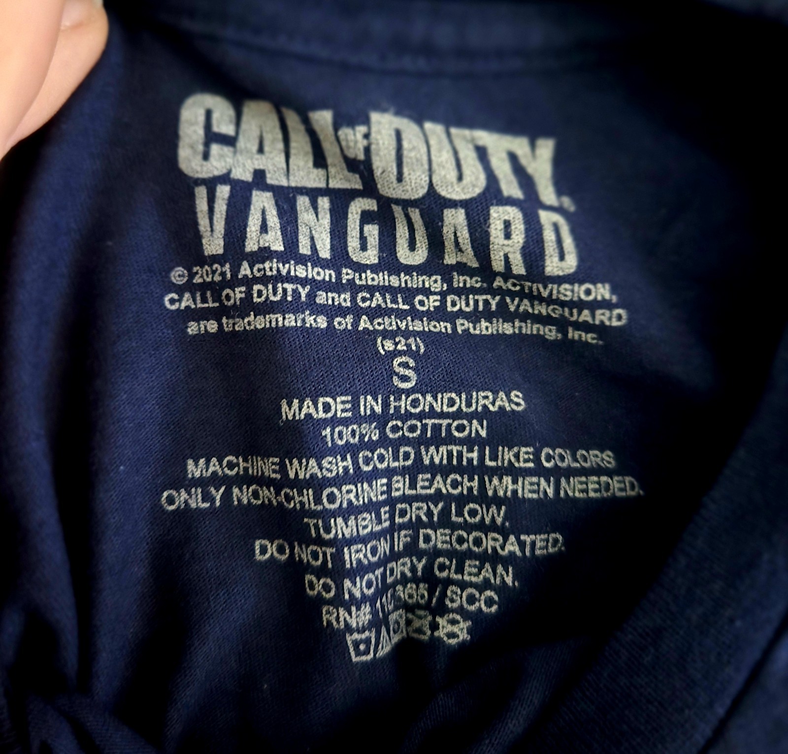 MENS CALL OF DUTY VANGUARD Graphic Game Logo Navy Blue T-Shirt Small Video Game gallery