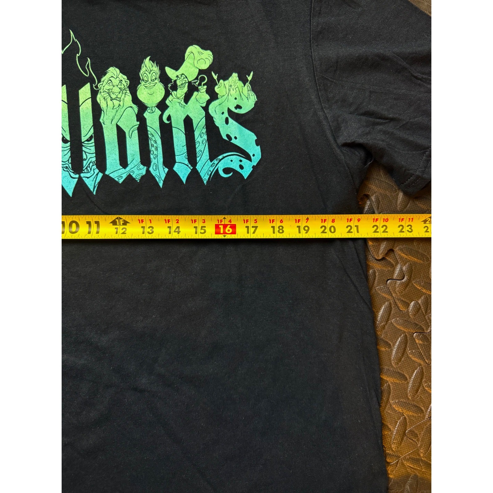 Disney Villains T Shirt Mens Large Black Green Ombre Graphic Tee gallery