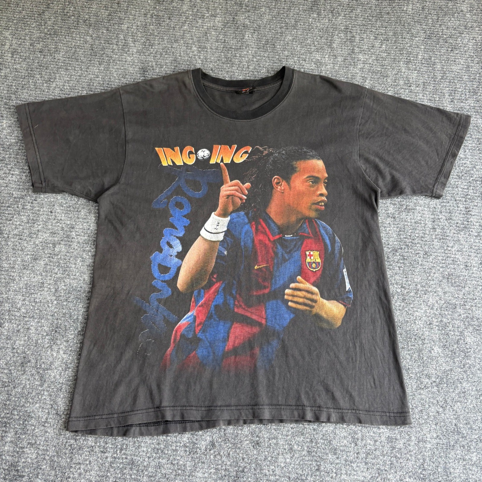 Gold Paddy Ronaldinho FC Barcelona Graphic T-Shirt Faded Black Mens XL