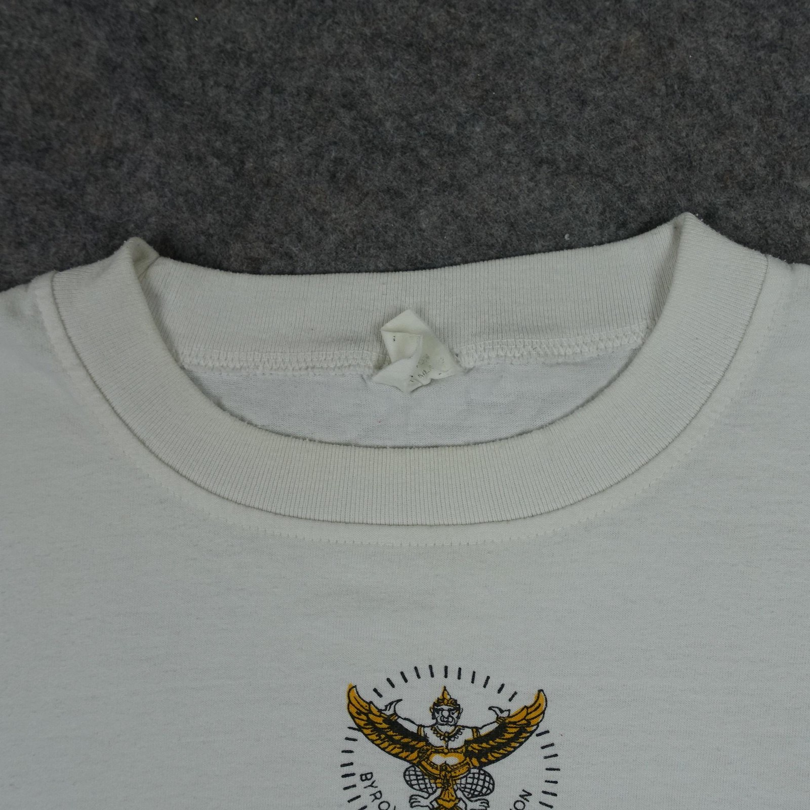 VINTAGE Singha Lager Beer Shirt Mens XL White Thailand Beer Brewery Graphic Tee gallery