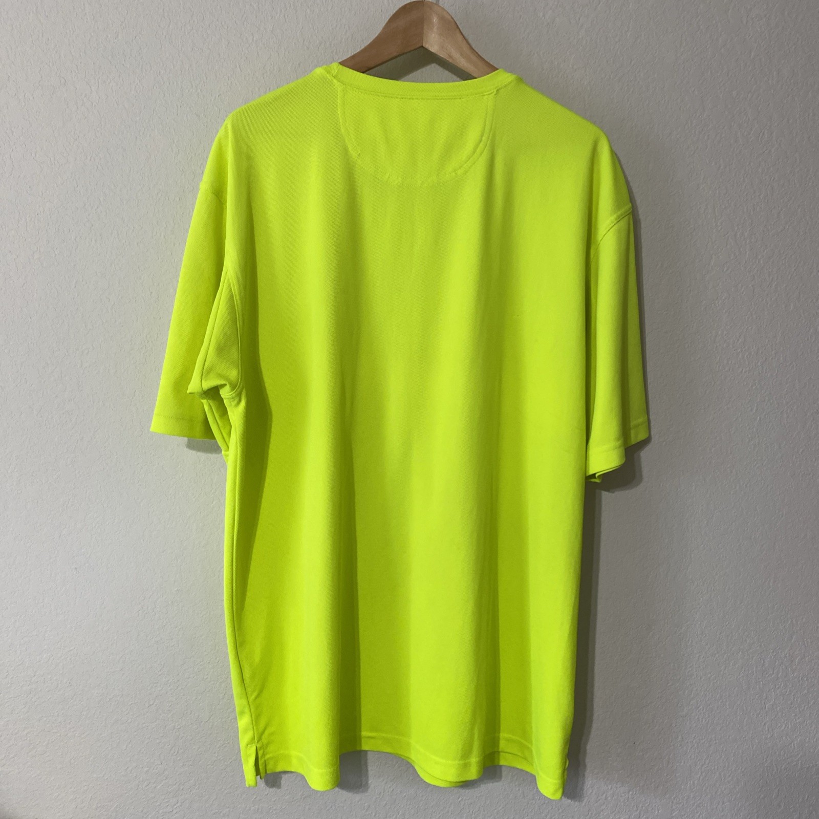 Duluth Trading Mens L Bright Safety Yellow Short Sleeve T-Shirt Pocket Stretch * gallery