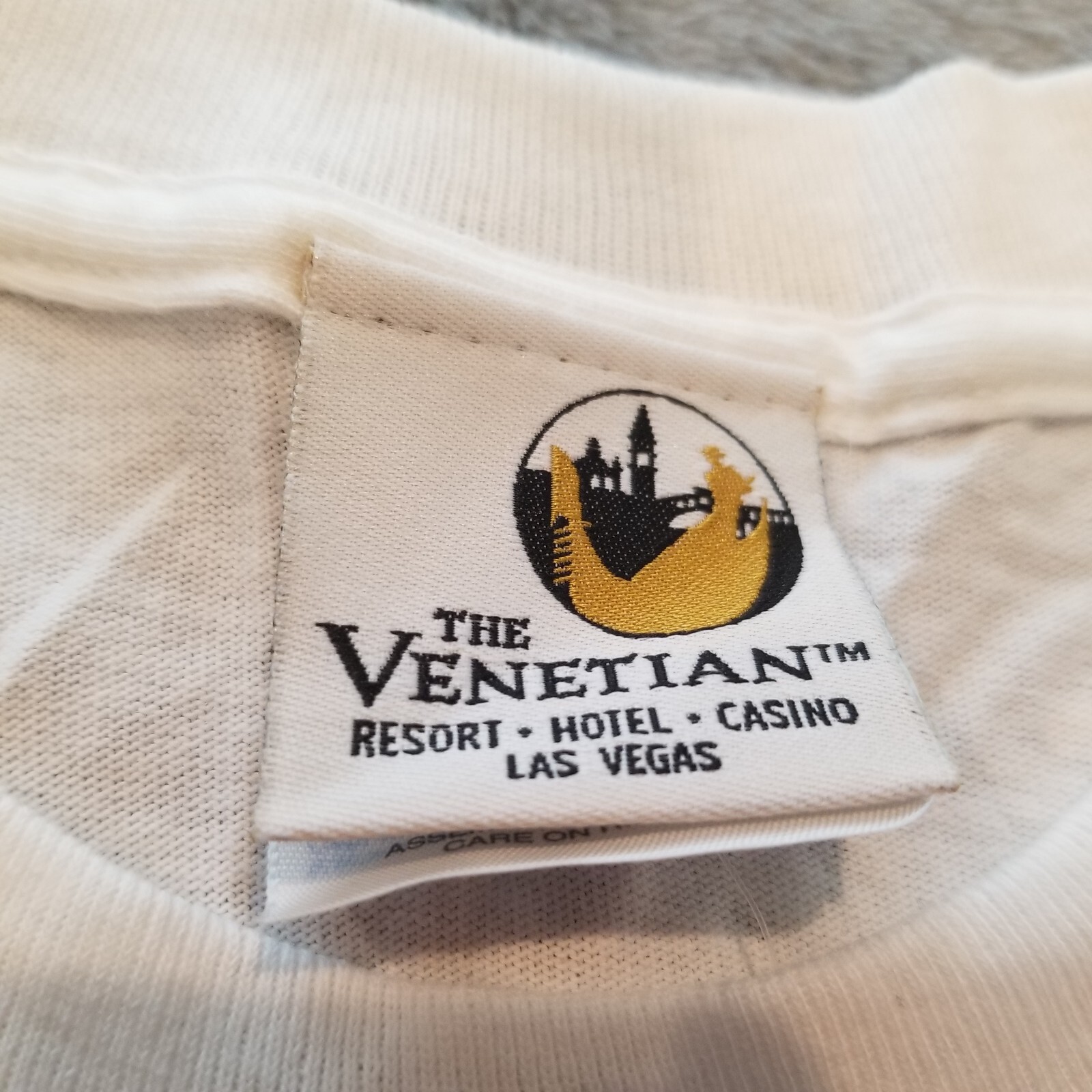 The Venetian Men's 34-36 Preshrunk Cotton Crew Neck T-Shirt Short Sleeve White gallery
