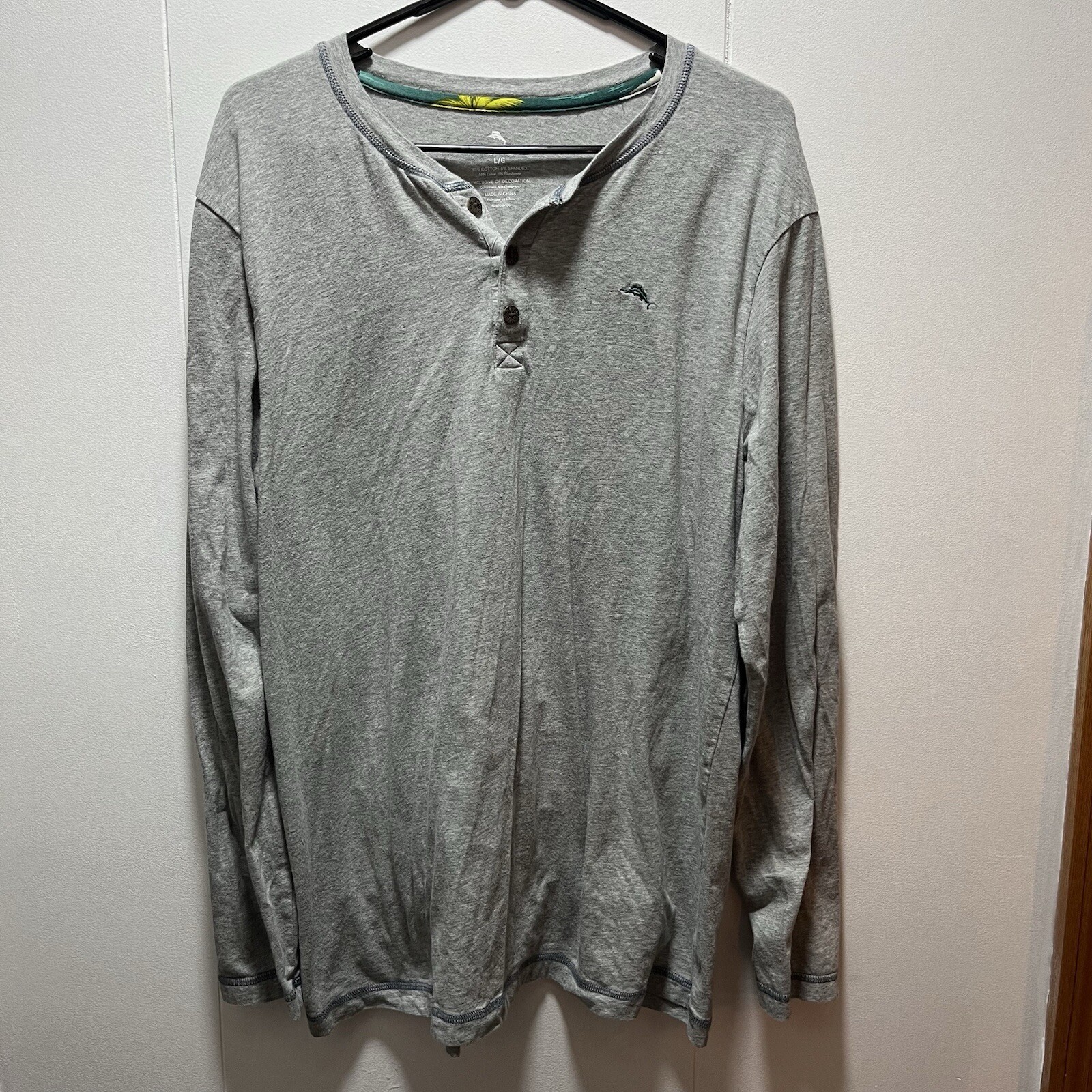 Tommy Bahama Shirt Mens Size Large Gray Long Sleeve Henley Cotton Spandex gallery