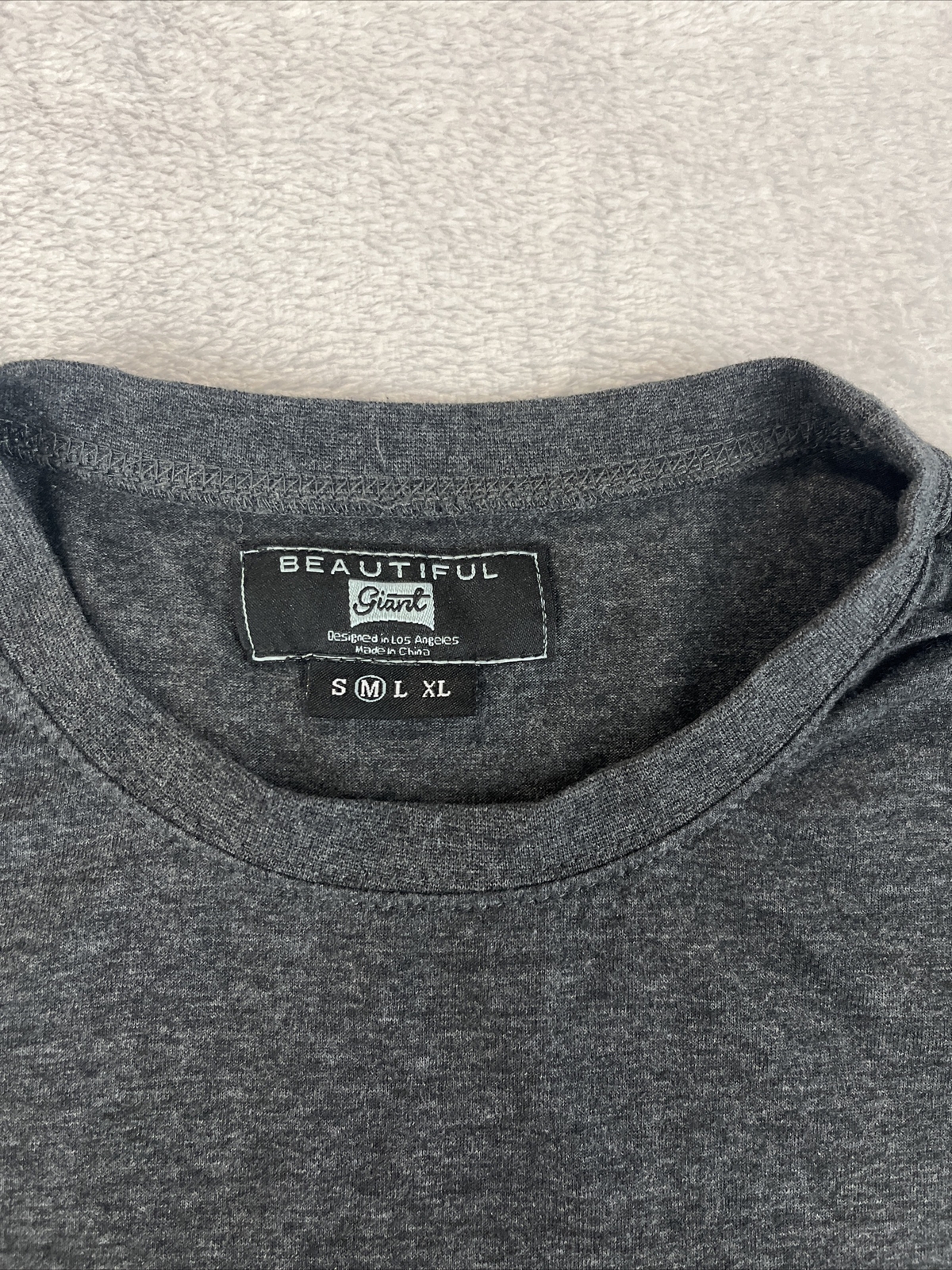 Beautiful Giant mens gray short sleeve pocket tshirt size medium gallery