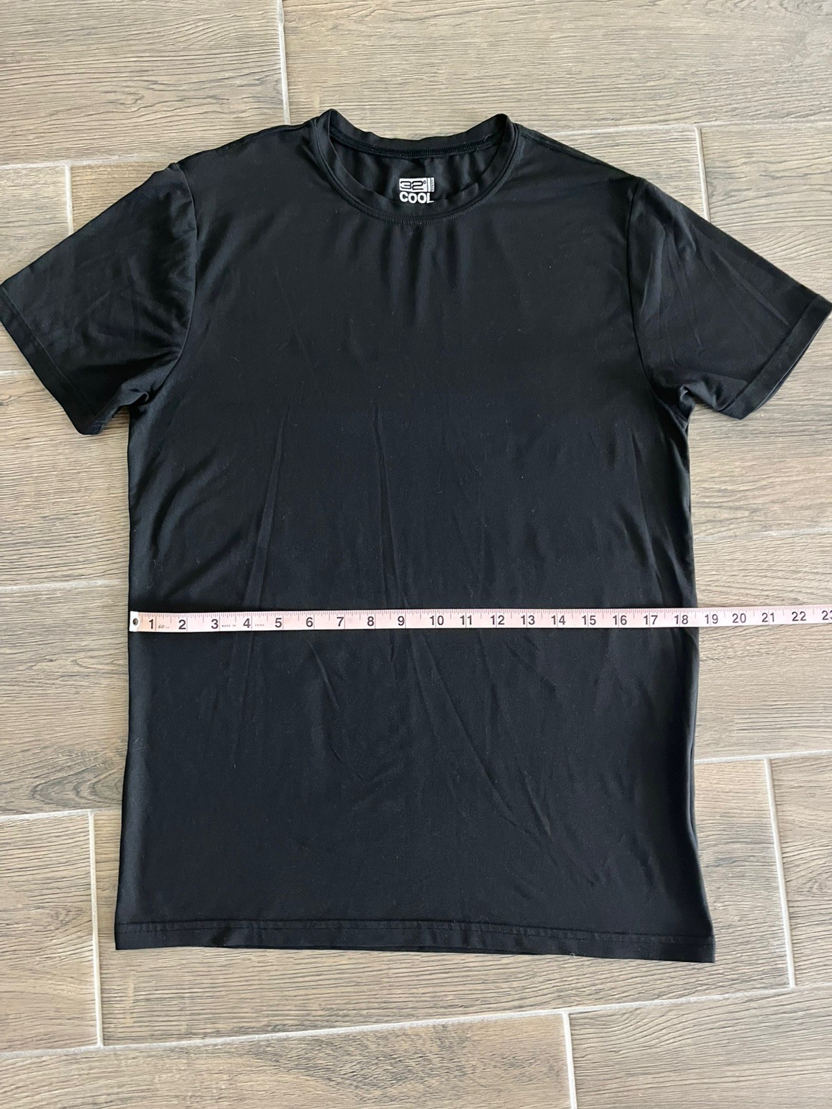 32 Degrees Cool Black Short Sleeve Athletic T Shirt Lightweight Mens Medium gallery