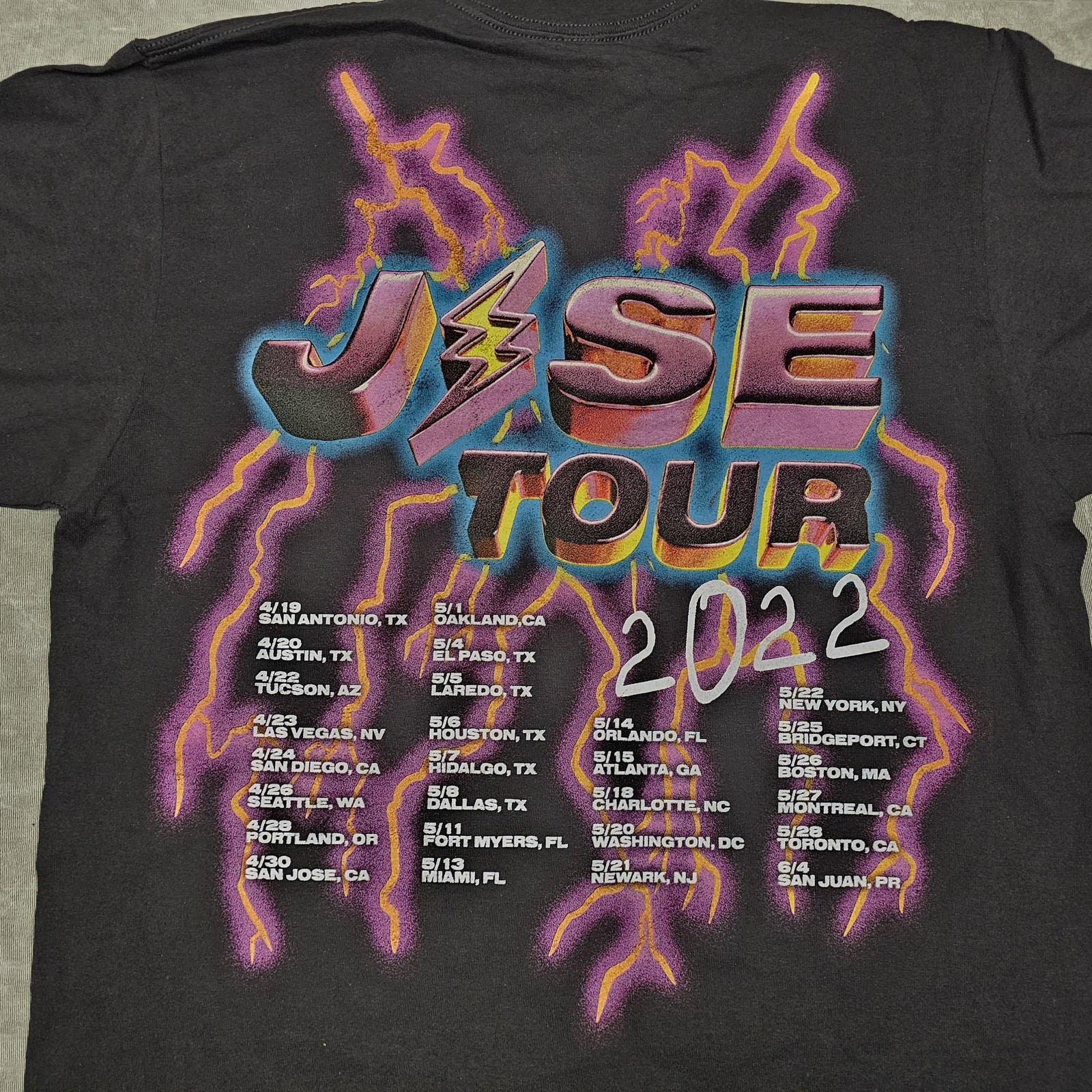 J Balvin Jose Tour Shirt Mens Large 2022 Concert Smiley Lightning Graphic Tee gallery