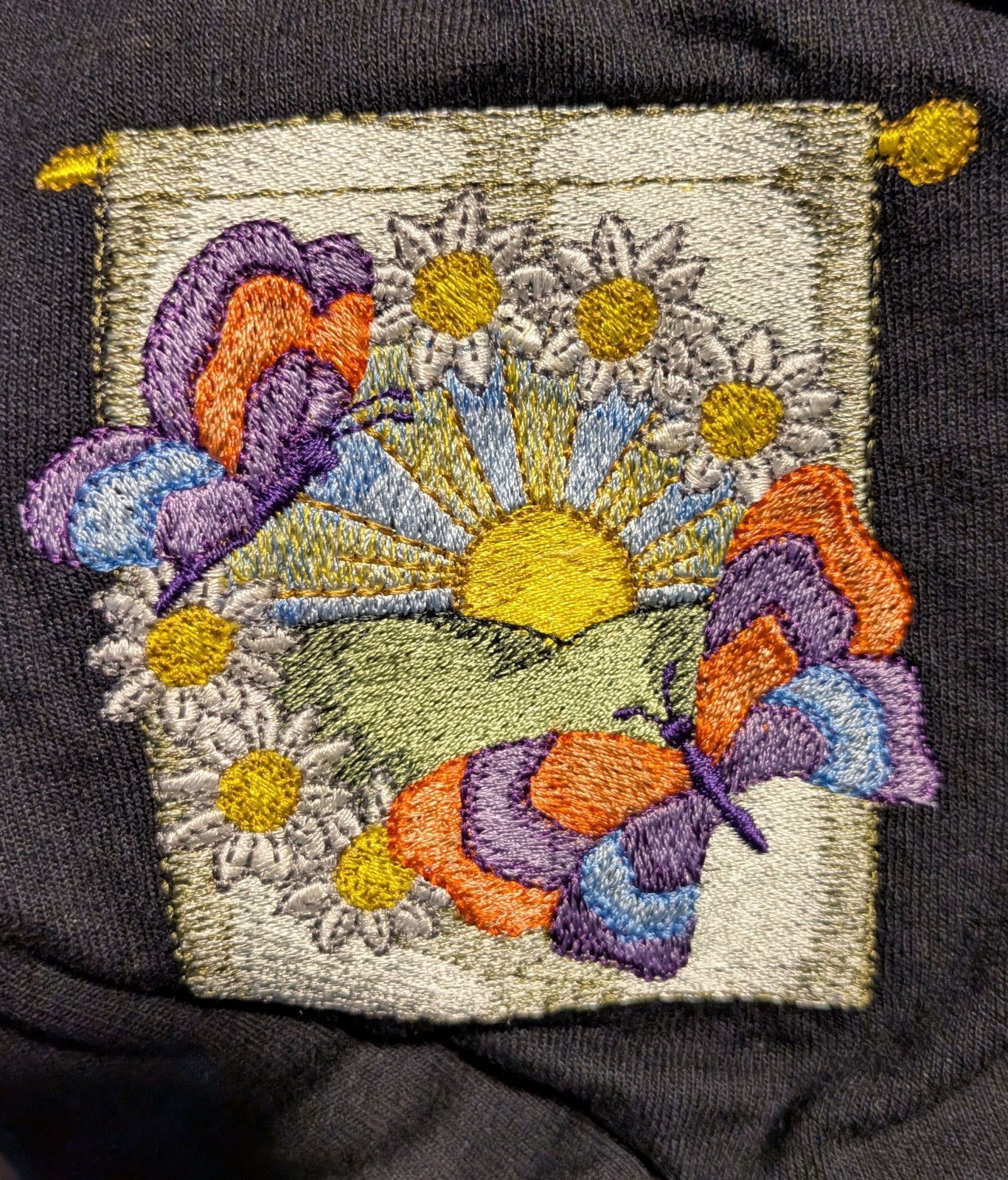 Jerzees Men'sHeavyweight Blend T-Shirt w/ Embroidred Patch Flowers Butterfly 3X gallery