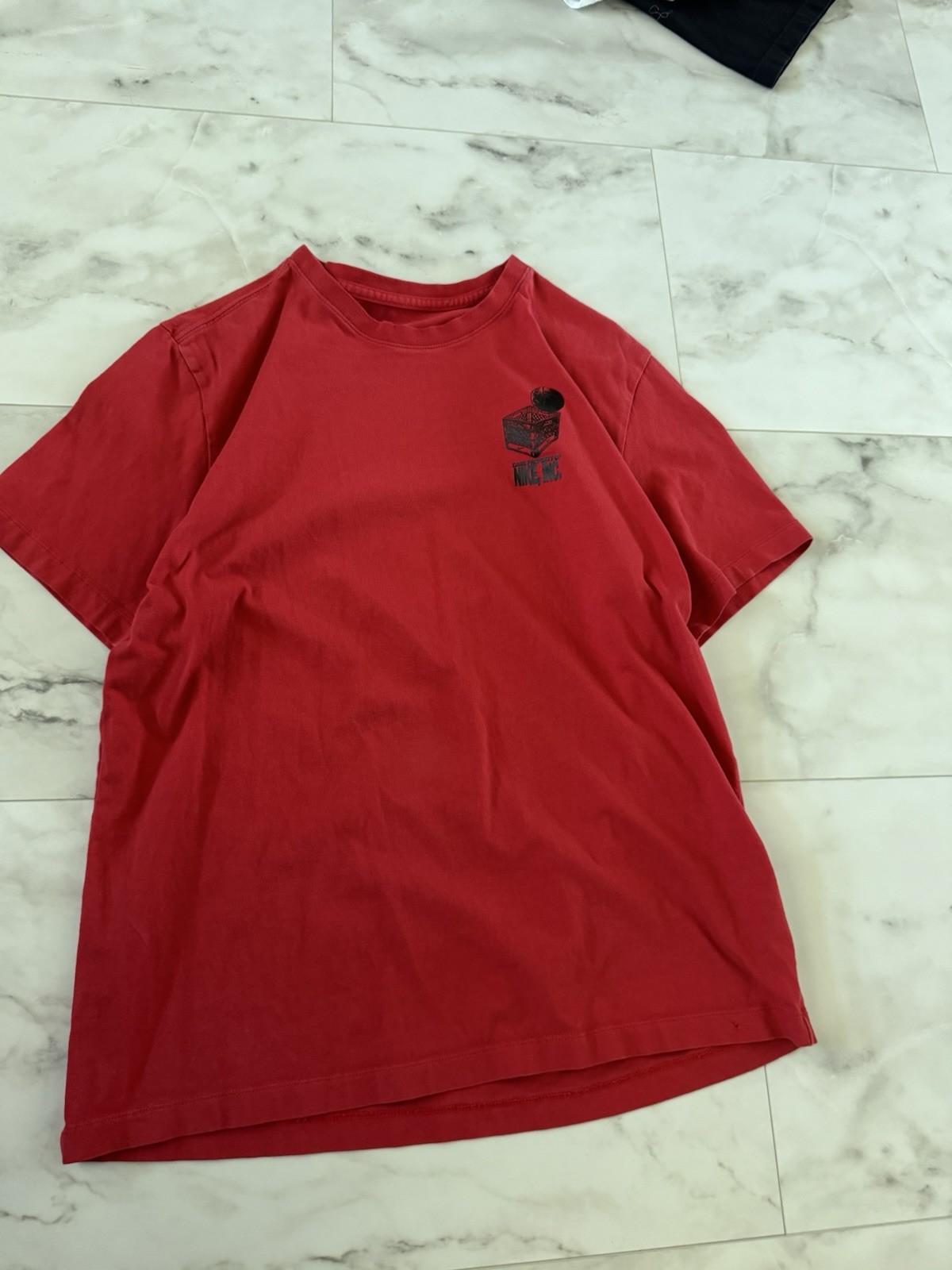 Men’s Nike T Shirt Red Size Medium Cool Graphic Design gallery