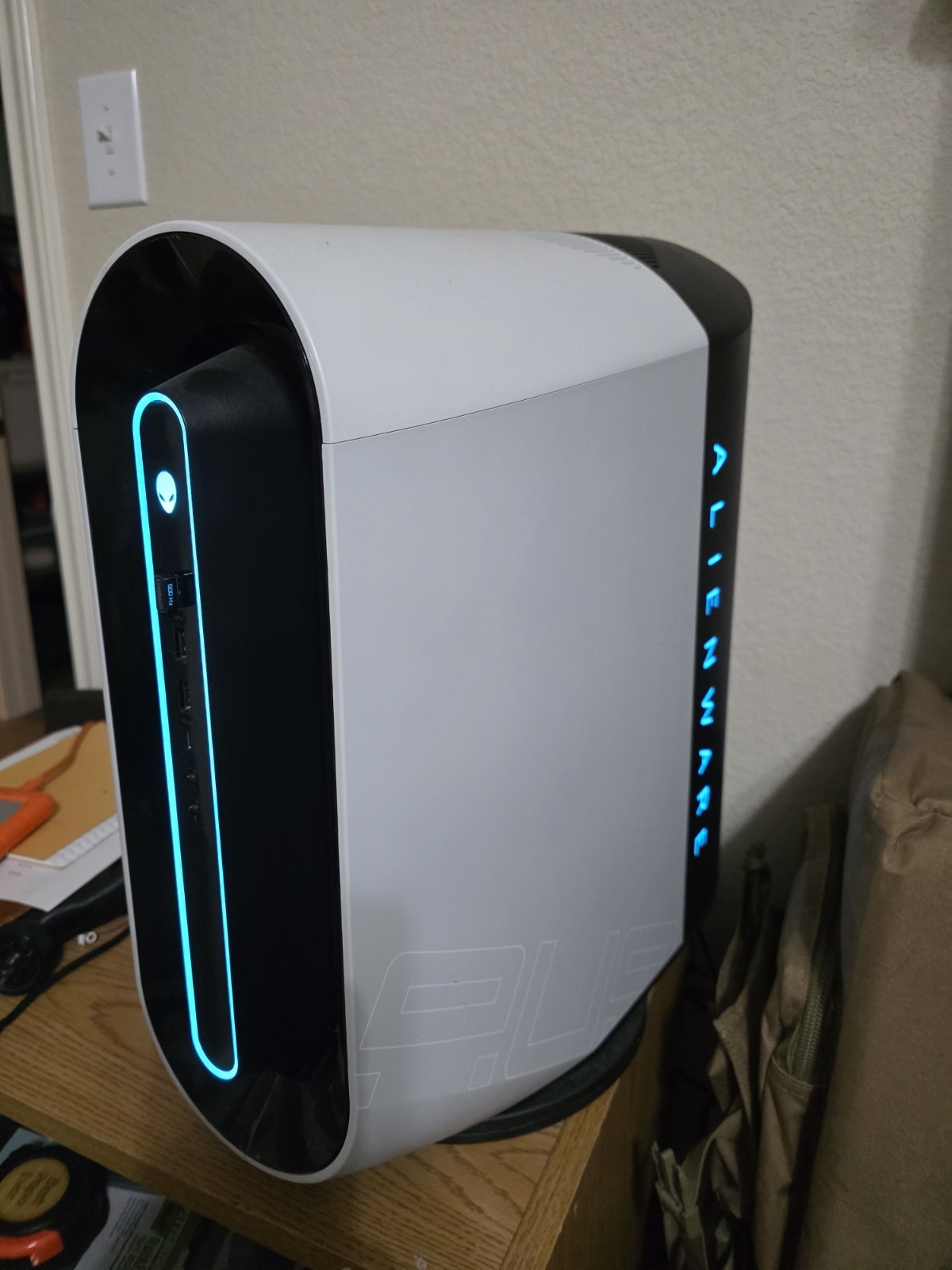 Alienware Aurora R9 with Intel i7, 64GB DDR 4, & RTX 4070 2TB SSD. Windows 11.