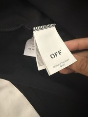 Off White T-Shirt Size Medium