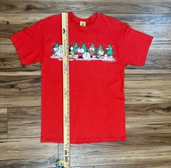 Peanuts Shirt Mens Medium Snoopy Christmas Winter Scene Snowman Red Shirt