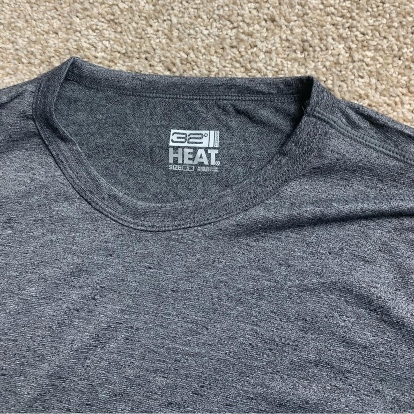 32 Degrees Heat Men’s Charcoal Gray Long Sleeve Base Layer Shirt gallery