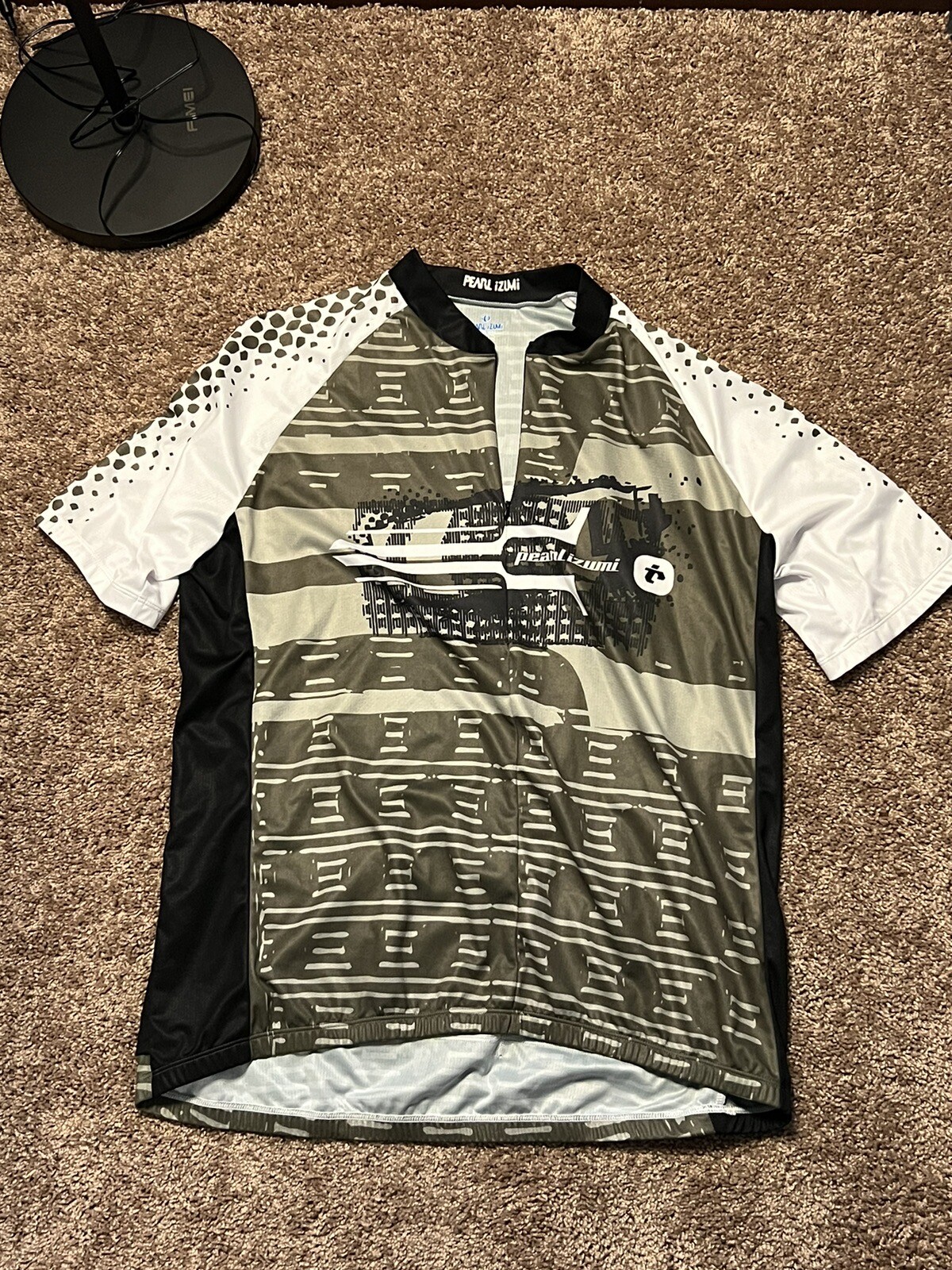 Pearl Izumi – Select Short sleeve shirt – sz: XX Large- Color: Burnout Green