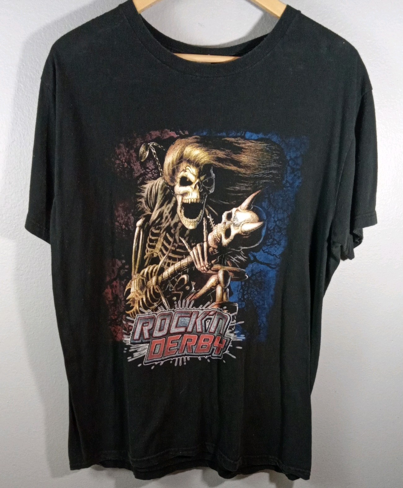 10 Piece Vintage Tshirt Bundle Lot Of Band Tees Y2k Skater Mix RESELLER LOT gallery