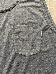Vuori Men’s Strato Performance Sleeveless Pocket T-Shirt Large Sport Running Top