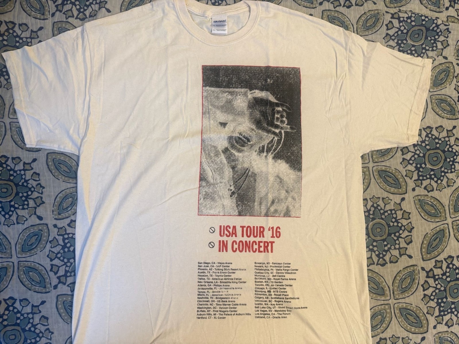 Travis Scott Rodeo USA Tour 2016 In Concert Graphic T-Shirt gallery