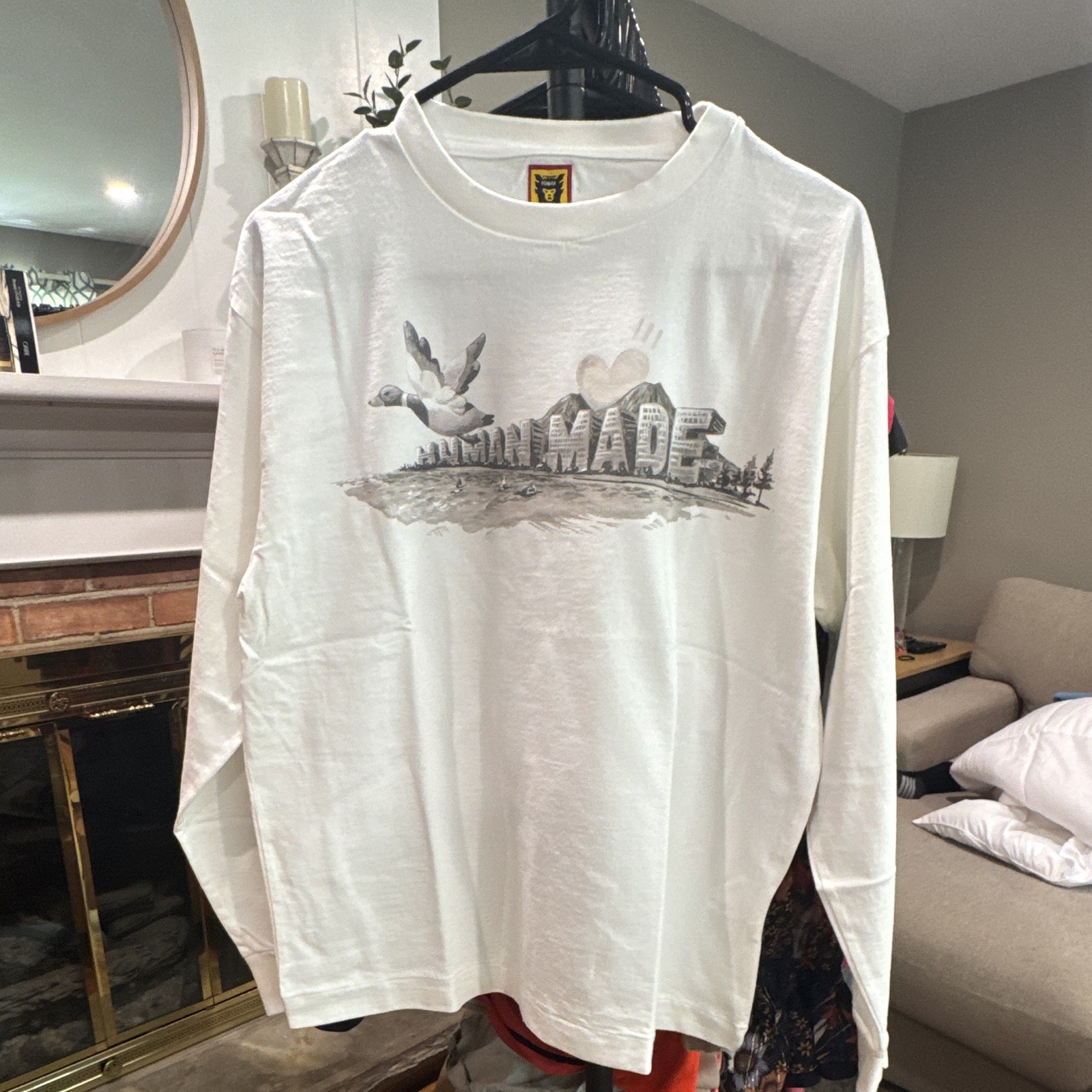 HUMAN MADE White Long Sleeve Graphic Logo Tee Duck Crew Neck Size S HM28CS010 gallery
