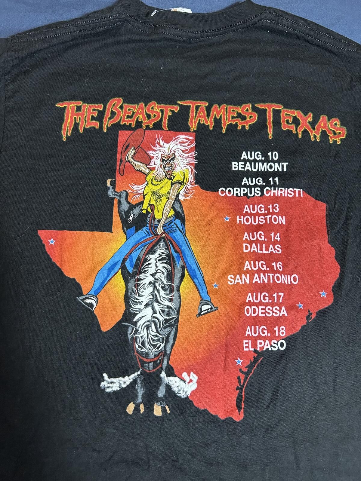 Iron Maiden Texas 1982 / The Beast Tames Texas Black Band T-Shirt Size M gallery