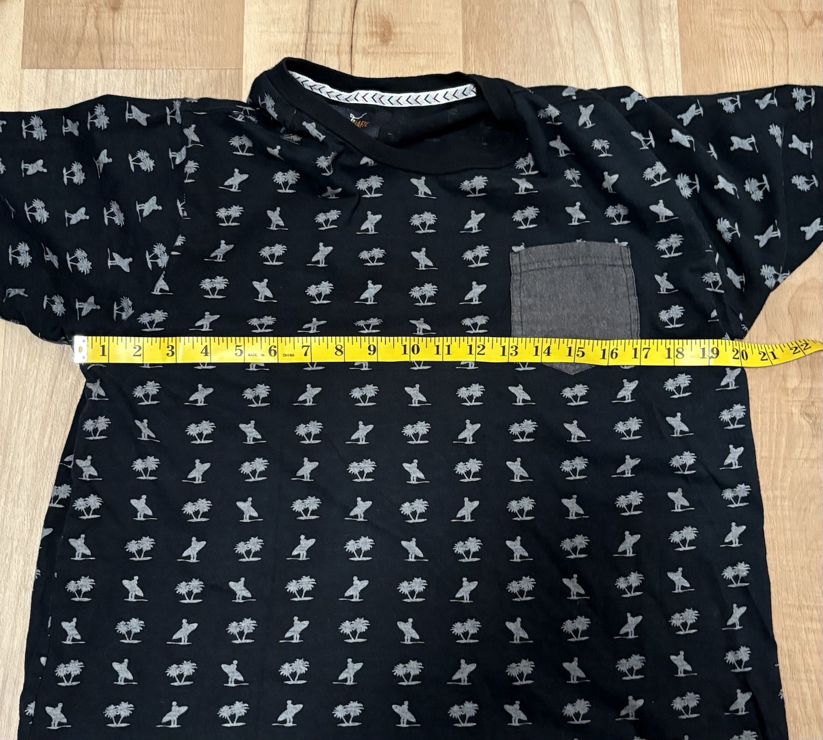 Quilted Giraffe Mens 100% Cotton Made In India Surfer Palm Tree Print XL gallery