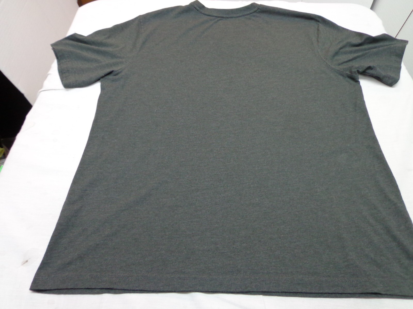 Reebok Charcoal Heather Gray Neon Green Logo T-shirt size XL gallery