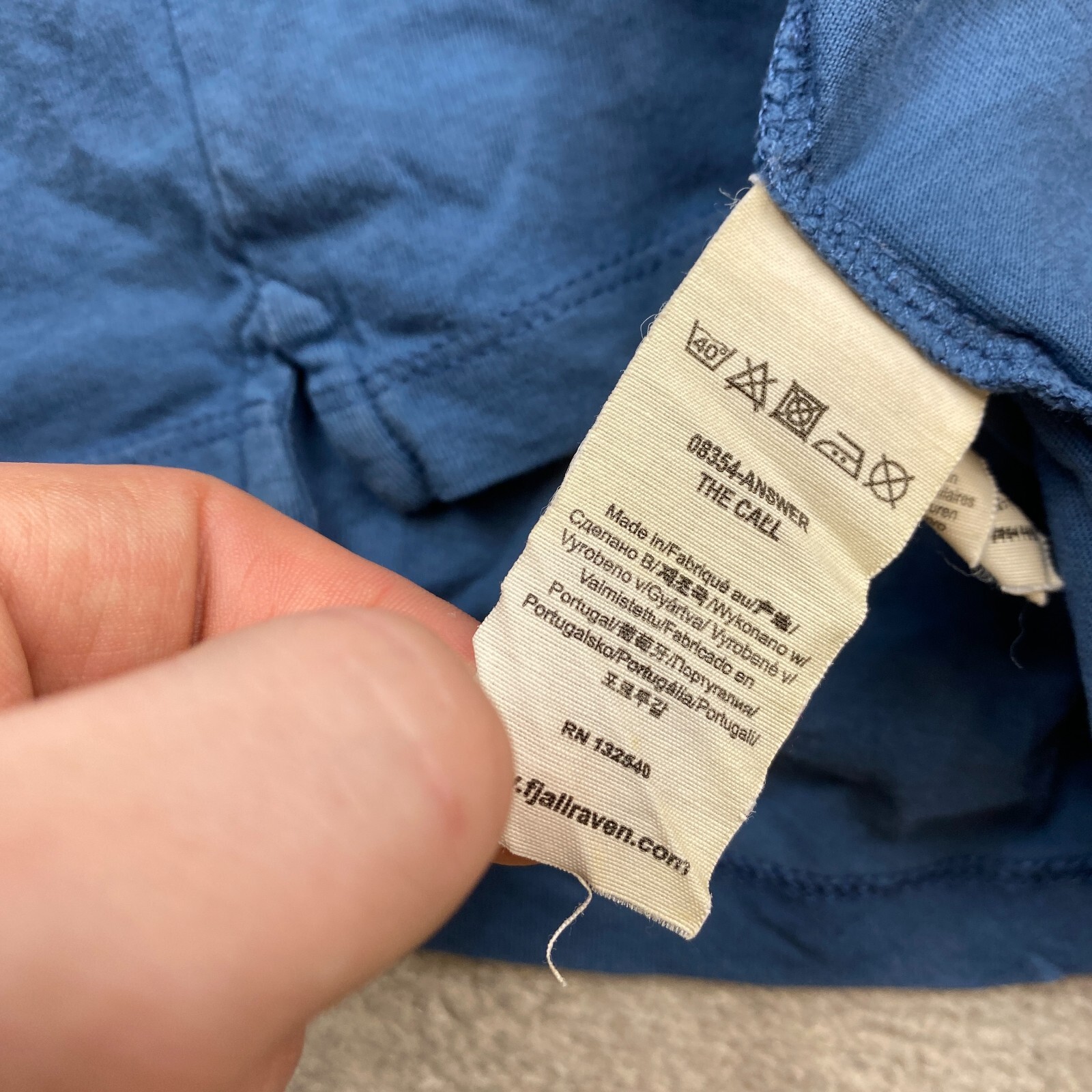 Fjallraven Shirt Small Blue Preppy Performance Casual Hiker Trekker Outdoors Men gallery