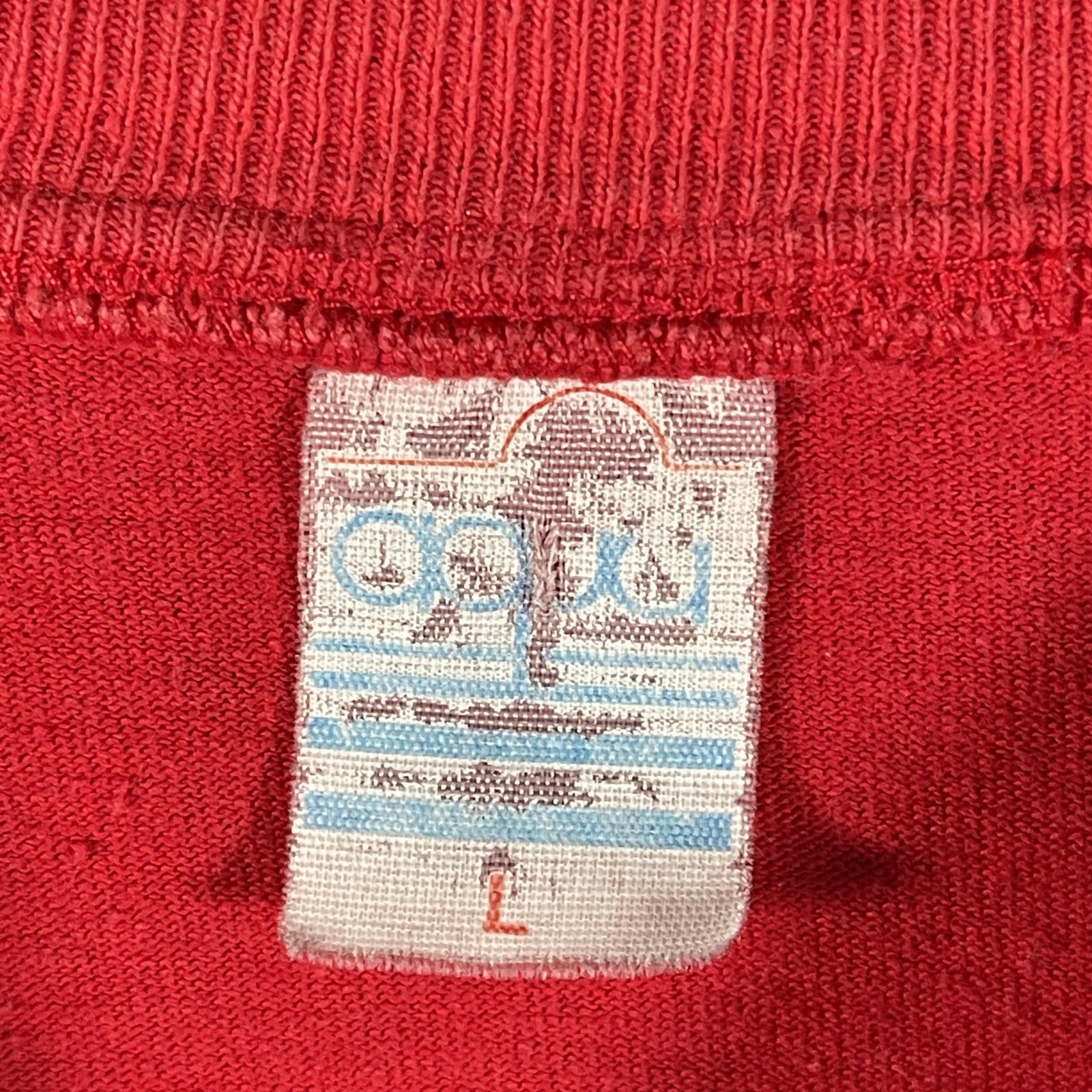 Vintage El Salvador Herbert Aguilar Graphic Shirt Mens Large Red Tourist Tee 80s gallery